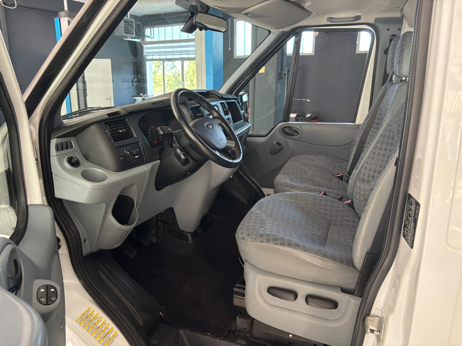 FORD Transit 300S Level 3-image-5