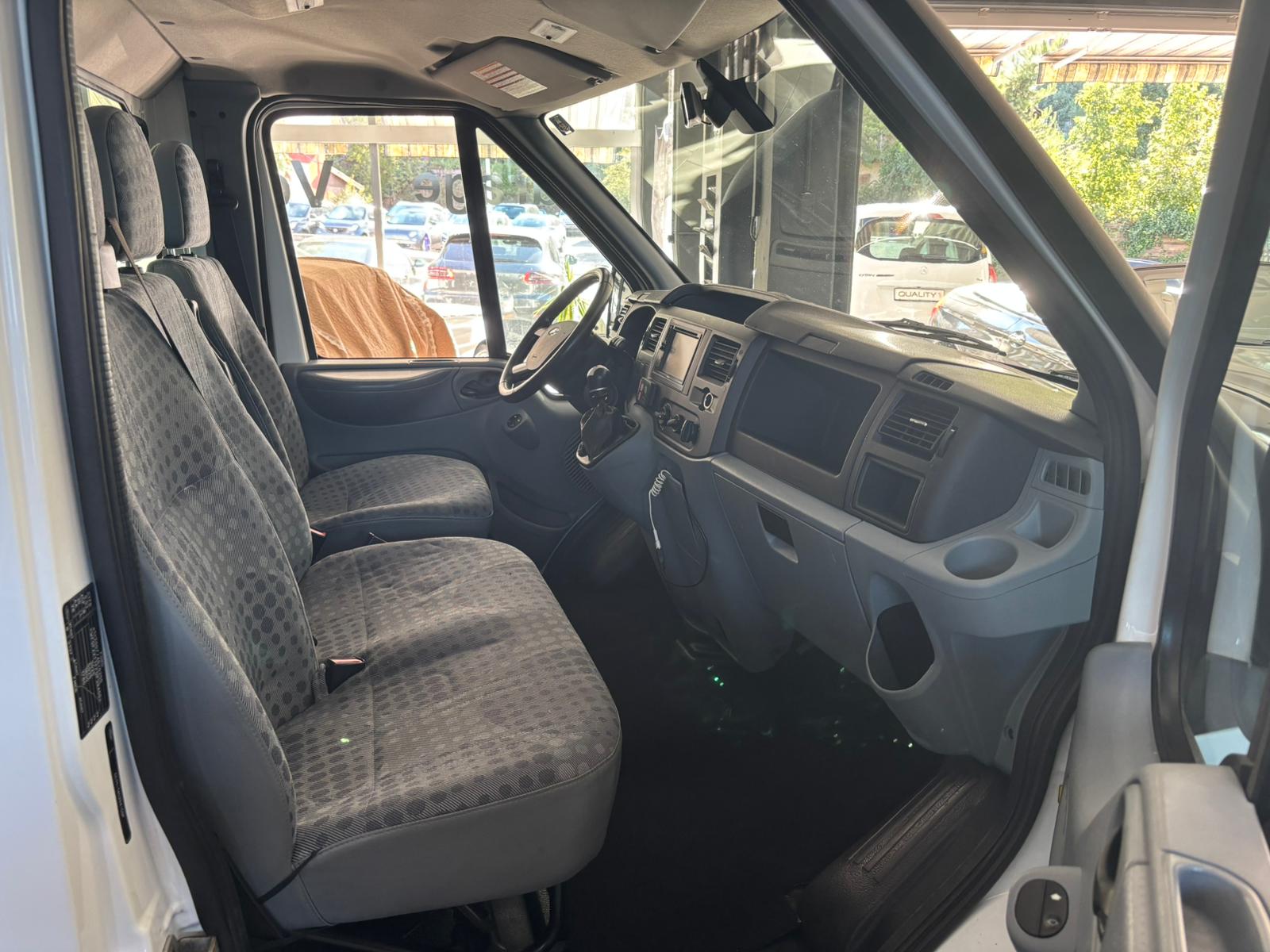 FORD Transit 300S Level 3-image-4