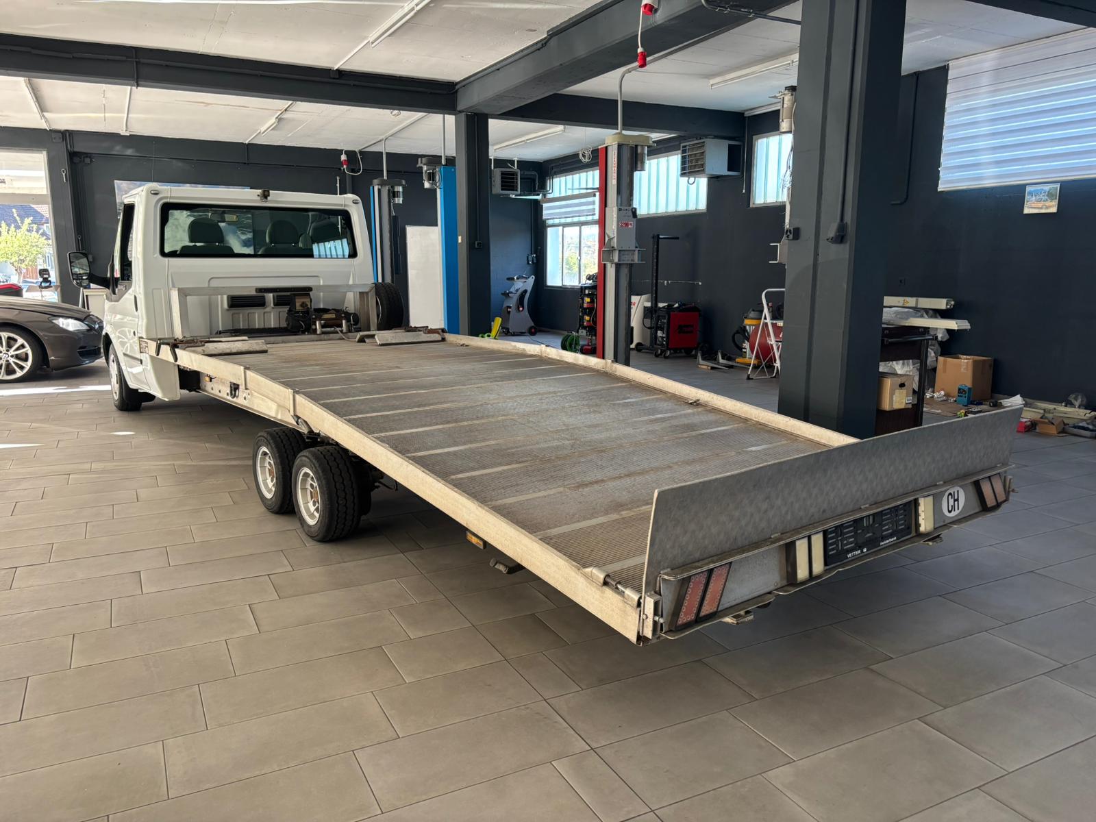 FORD Transit 300S Level 3-image-3