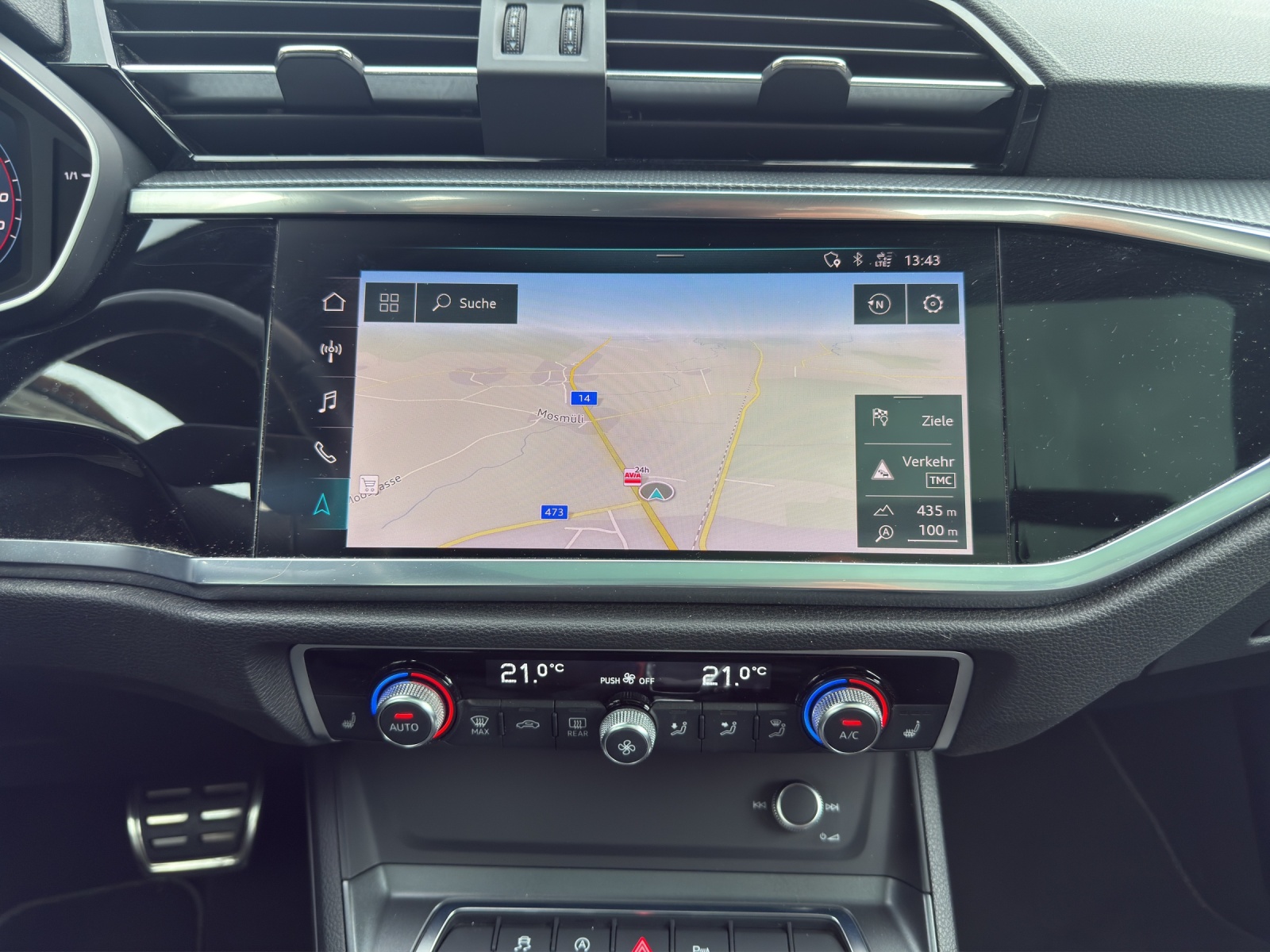 AUDI Q3 35 TFSI S line S-tronic-image-13