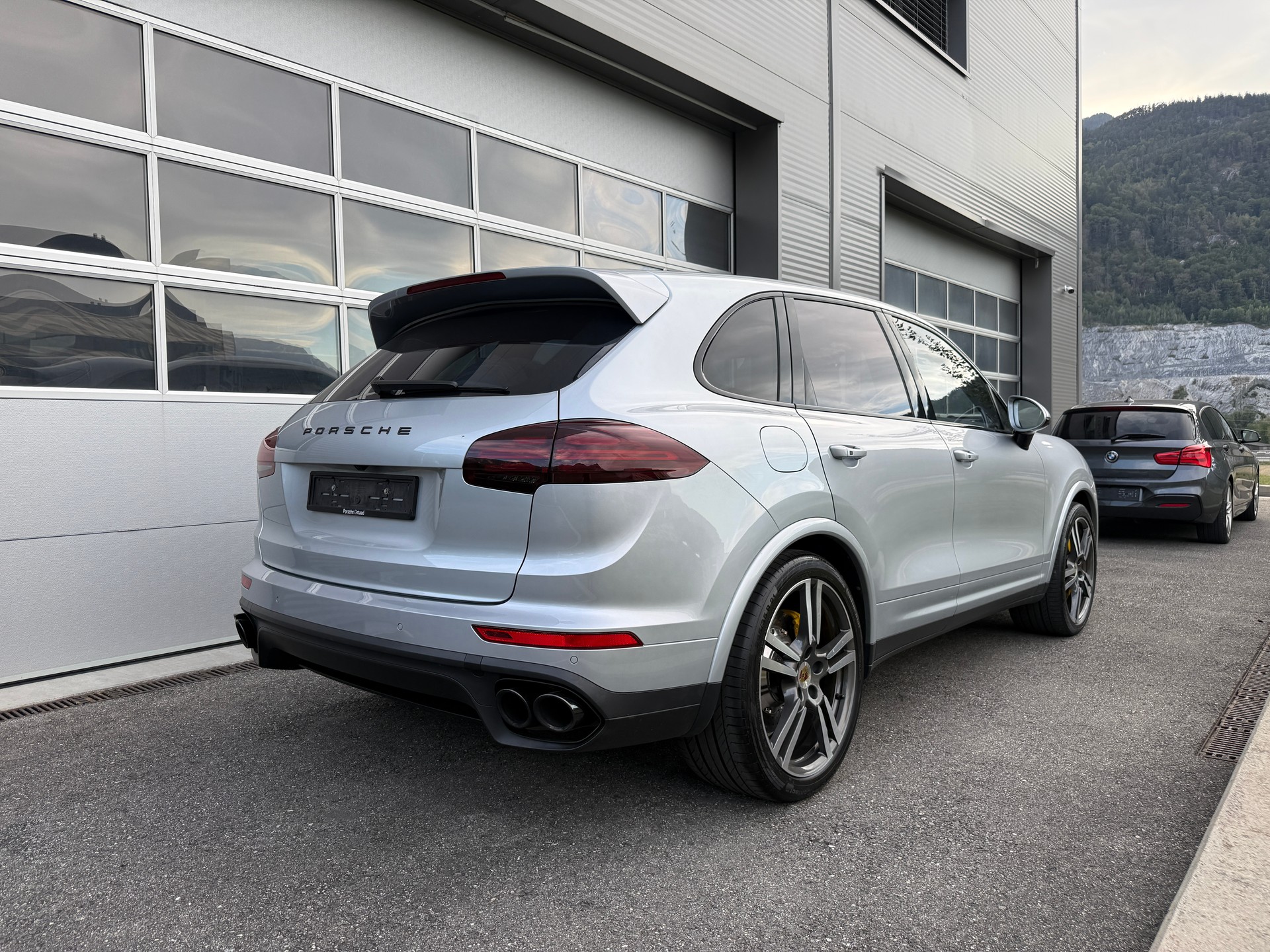 PORSCHE Cayenne Turbo S-image-2