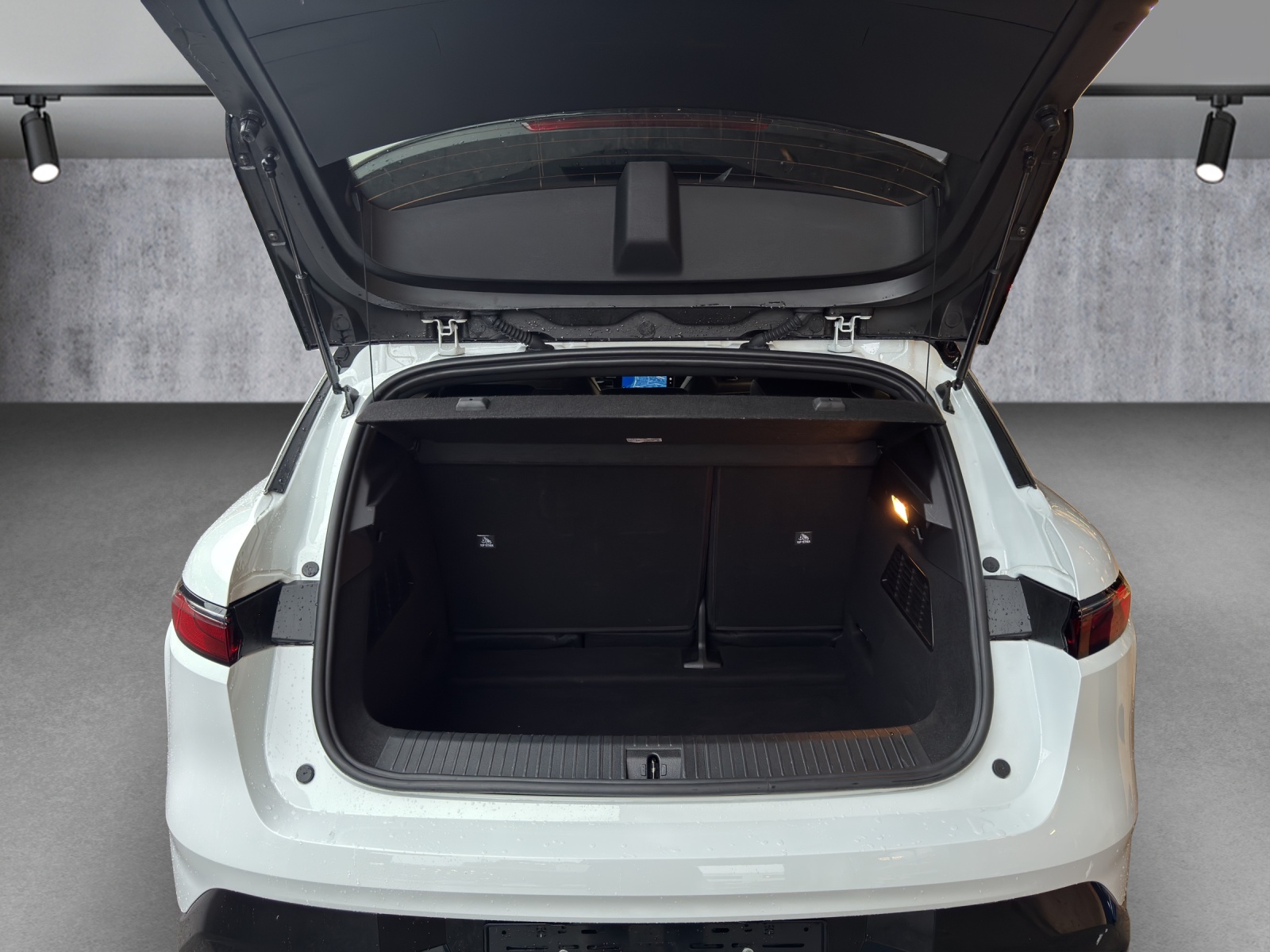 RENAULT Mégane E-TECH EV60 Iconic-image-11
