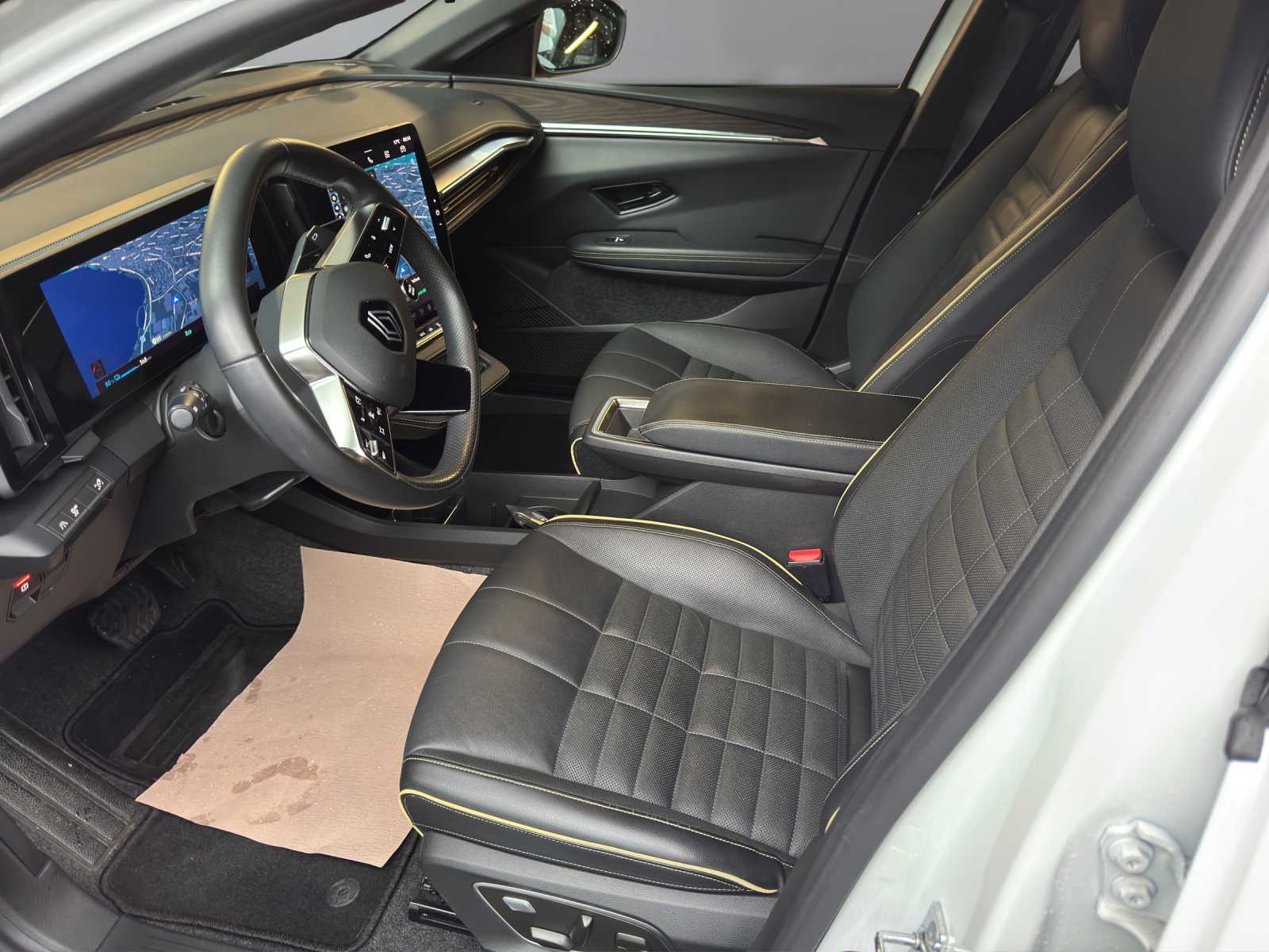 RENAULT Mégane E-TECH EV60 Iconic-image-5