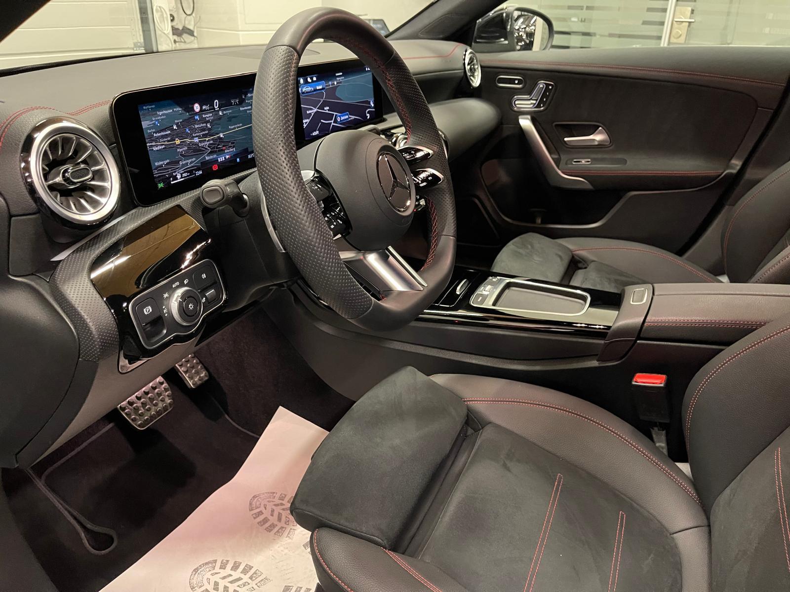 MERCEDES-BENZ CLA-Klasse C118 CLA 200 AMG Line-image-9