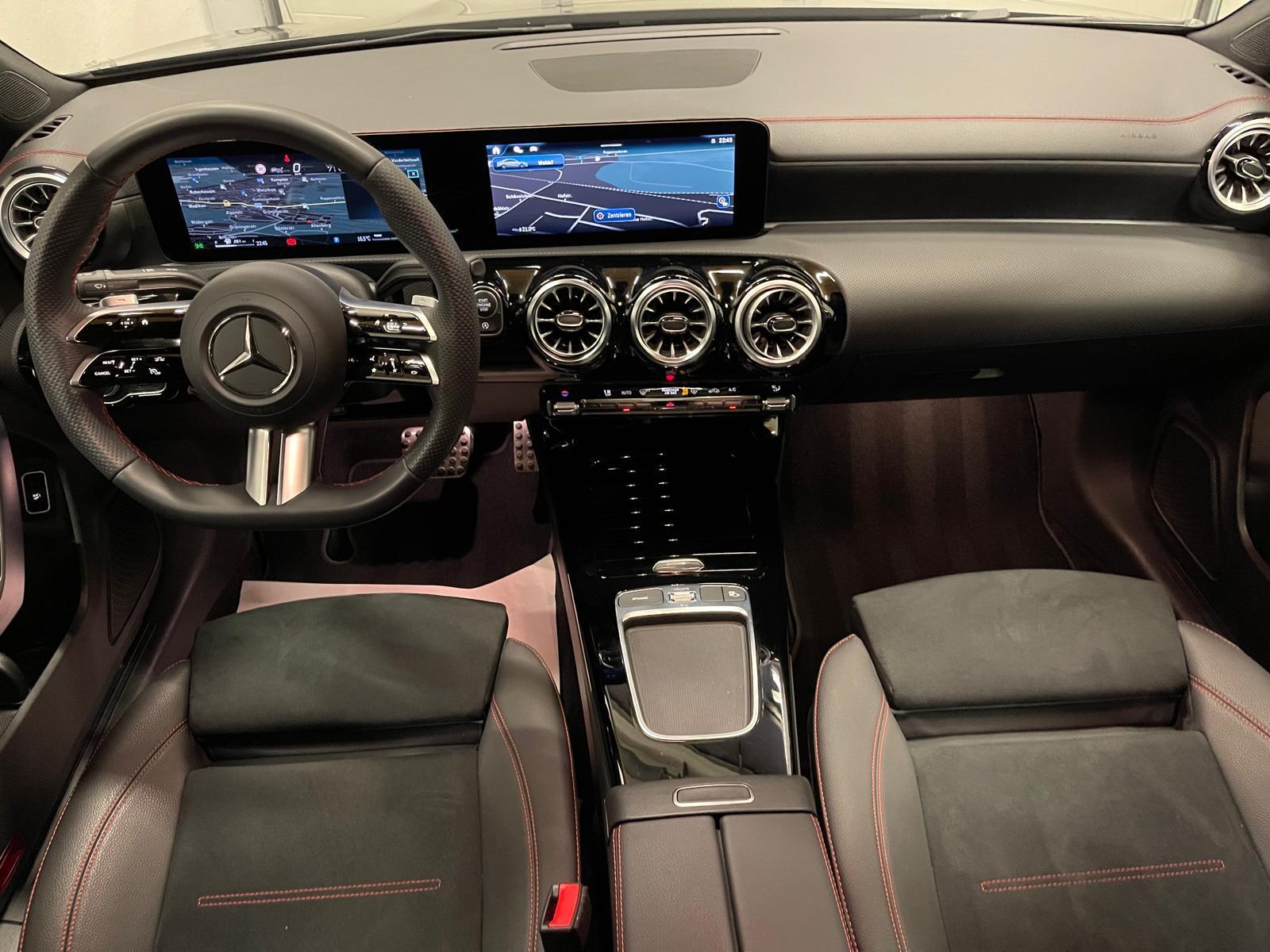MERCEDES-BENZ CLA-Klasse C118 CLA 200 AMG Line-image-12