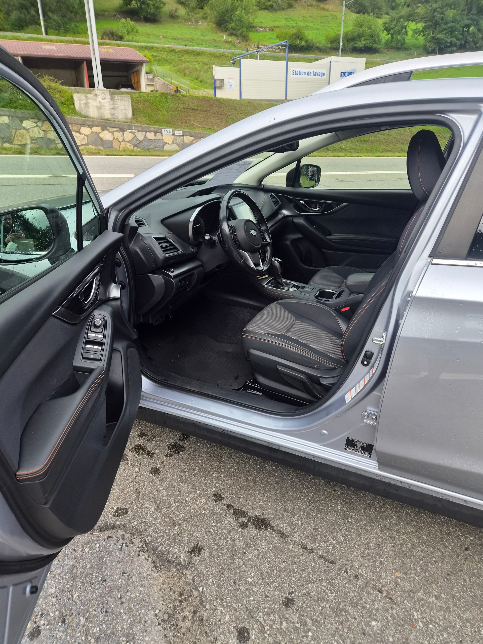 SUBARU XV 2.0 Swiss Plus AWD Lineartronic-image-5