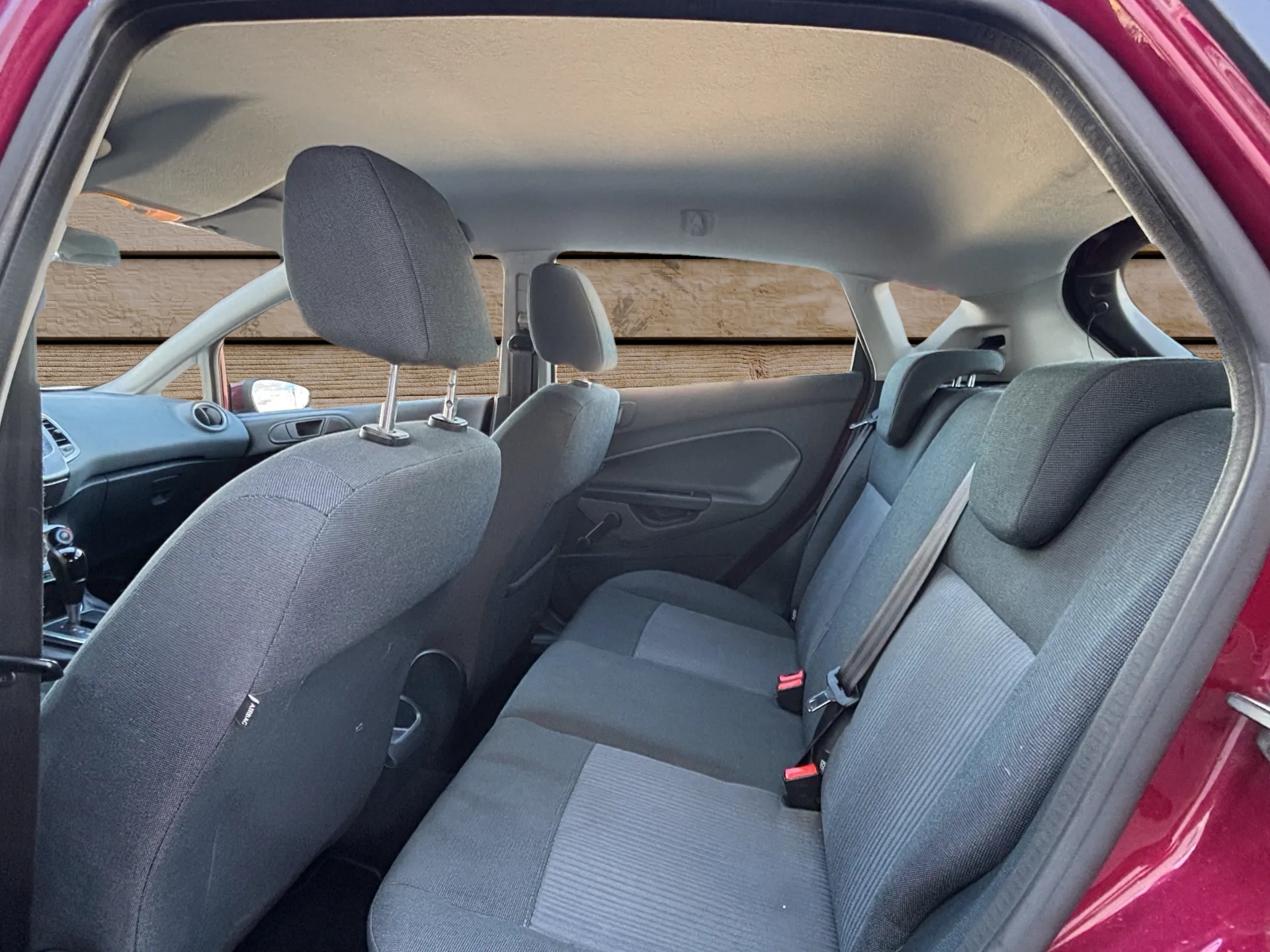 FORD Fiesta 1.4 16V Colourline Automatic-image-5