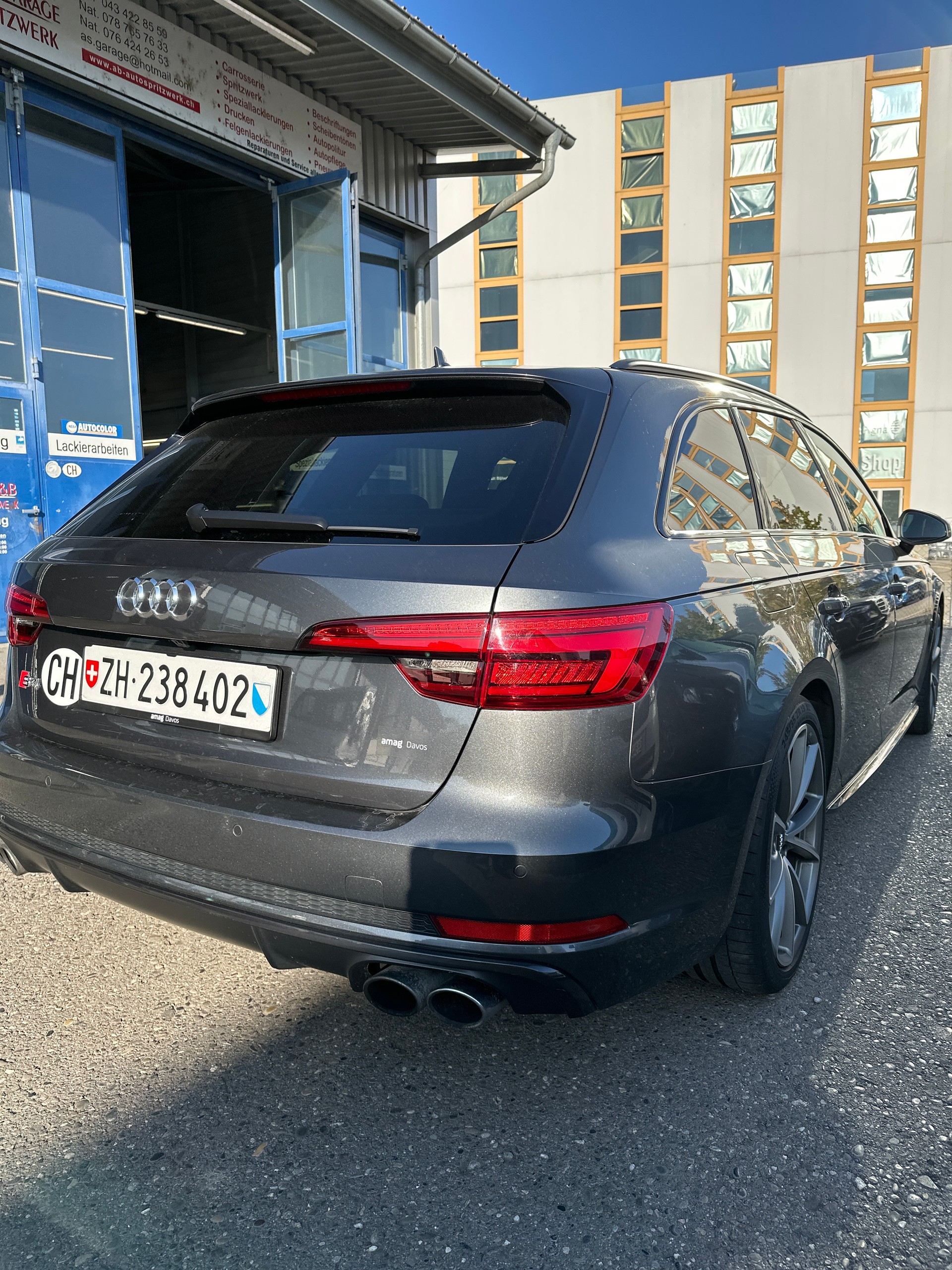 AUDI 3.0 V6 TFSI quattro S-Tronic-image-2