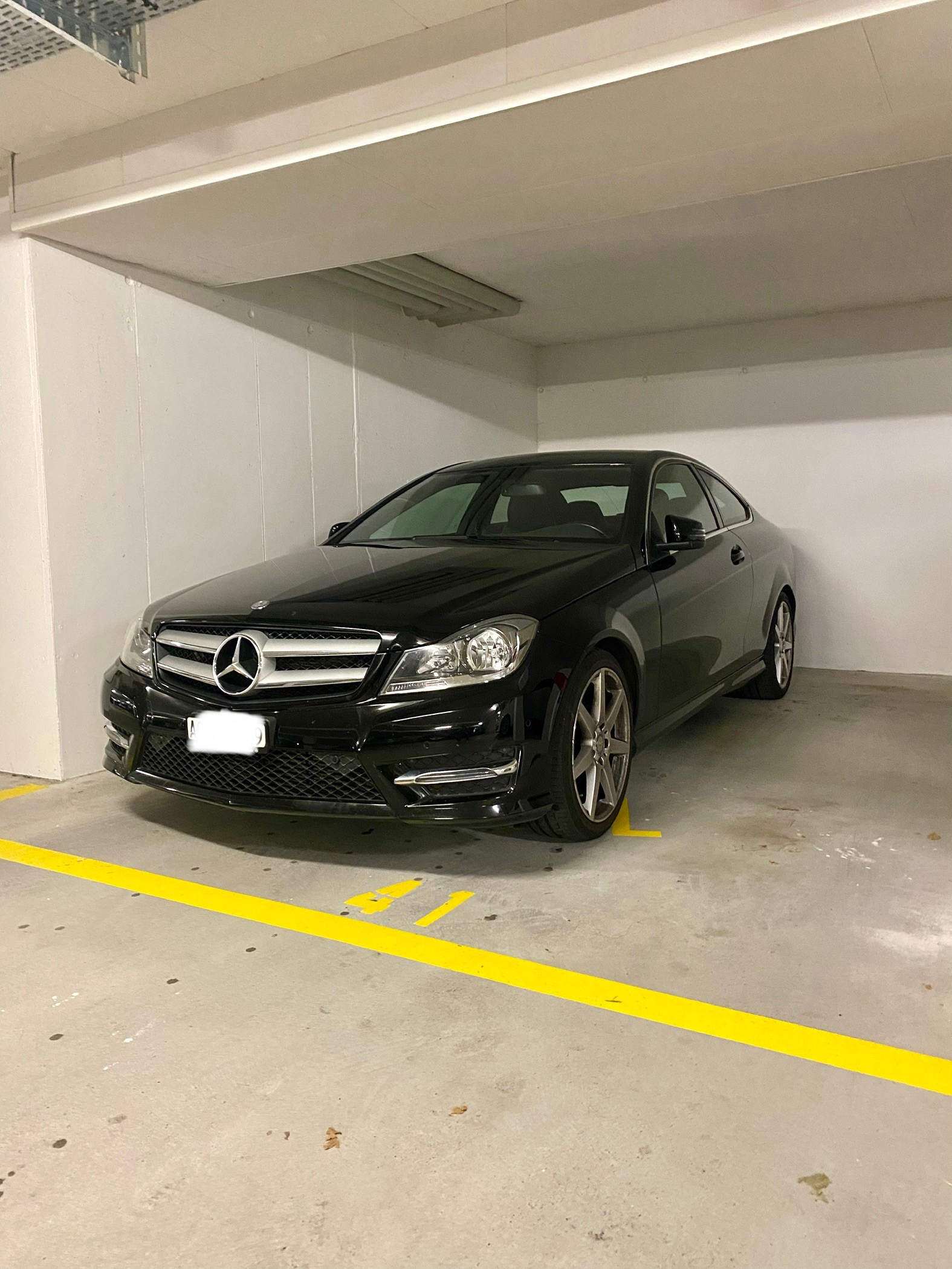 MERCEDES-BENZ C 180-image-1