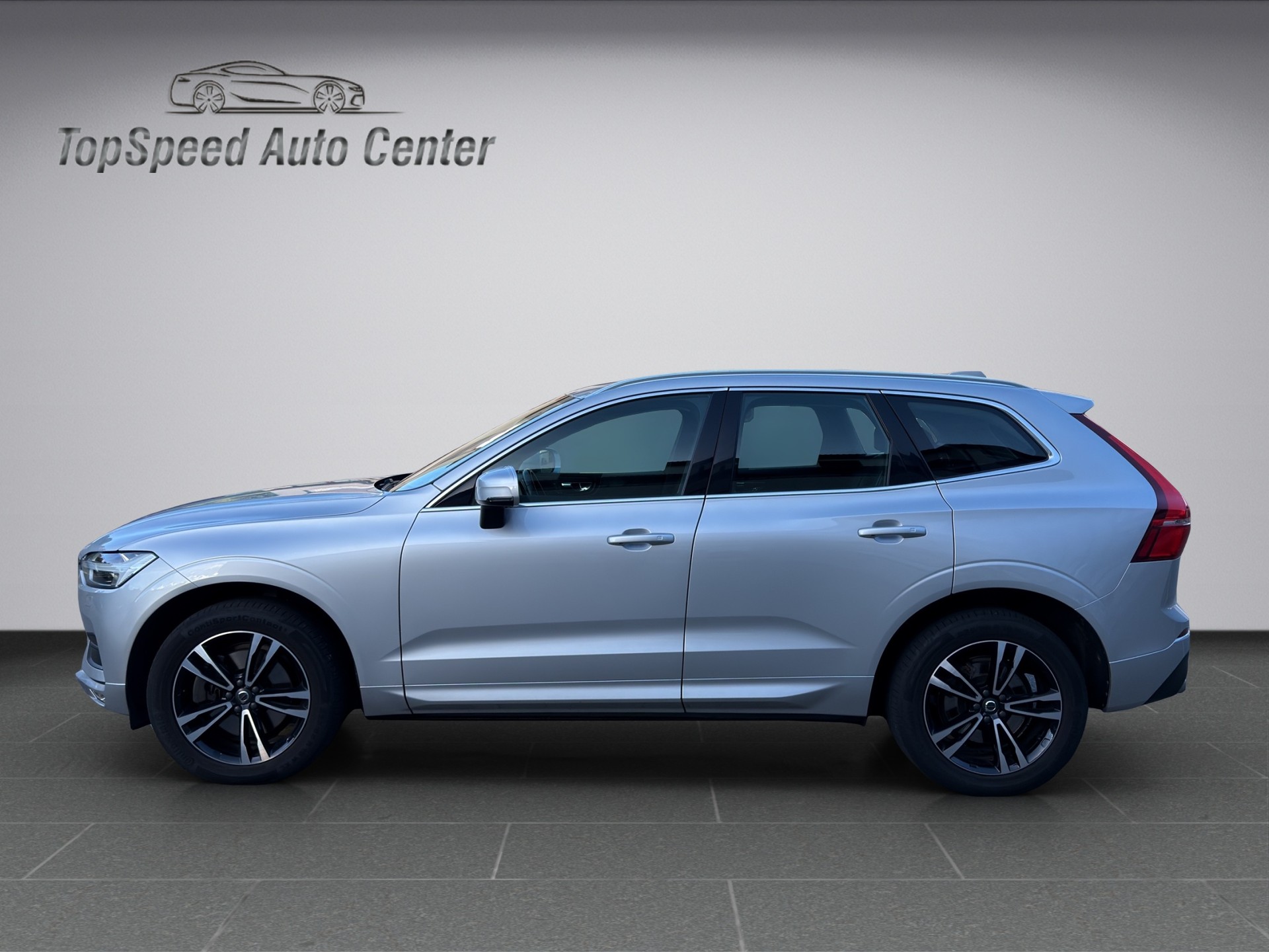 VOLVO XC60 D4 AWD Momentum Geartronic-image-2