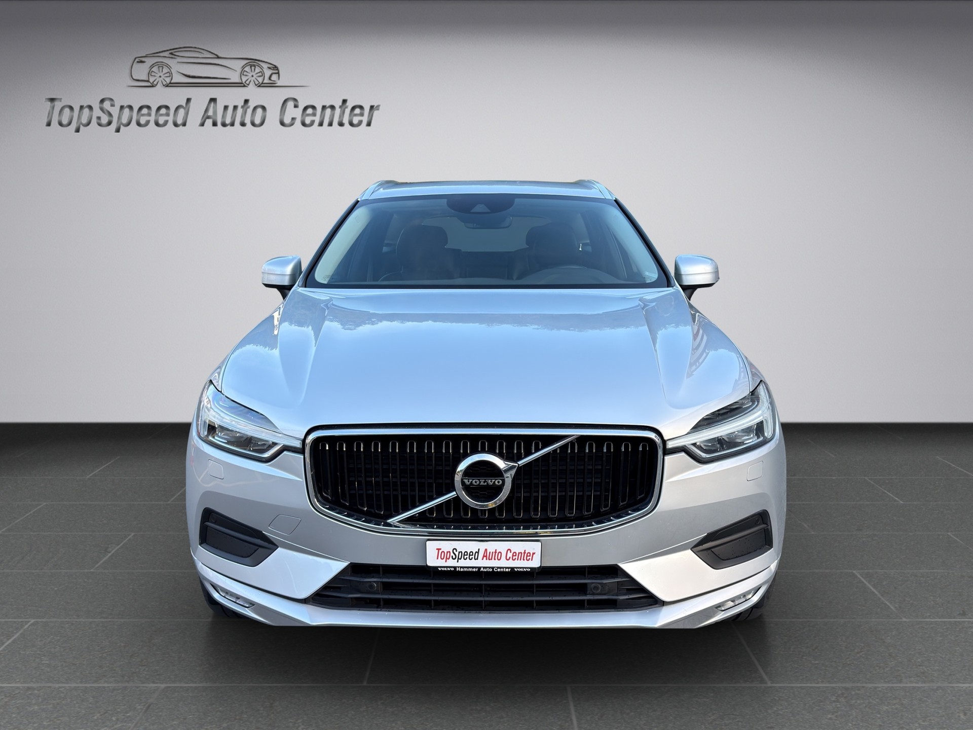 VOLVO XC60 D4 AWD Momentum Geartronic-image-1