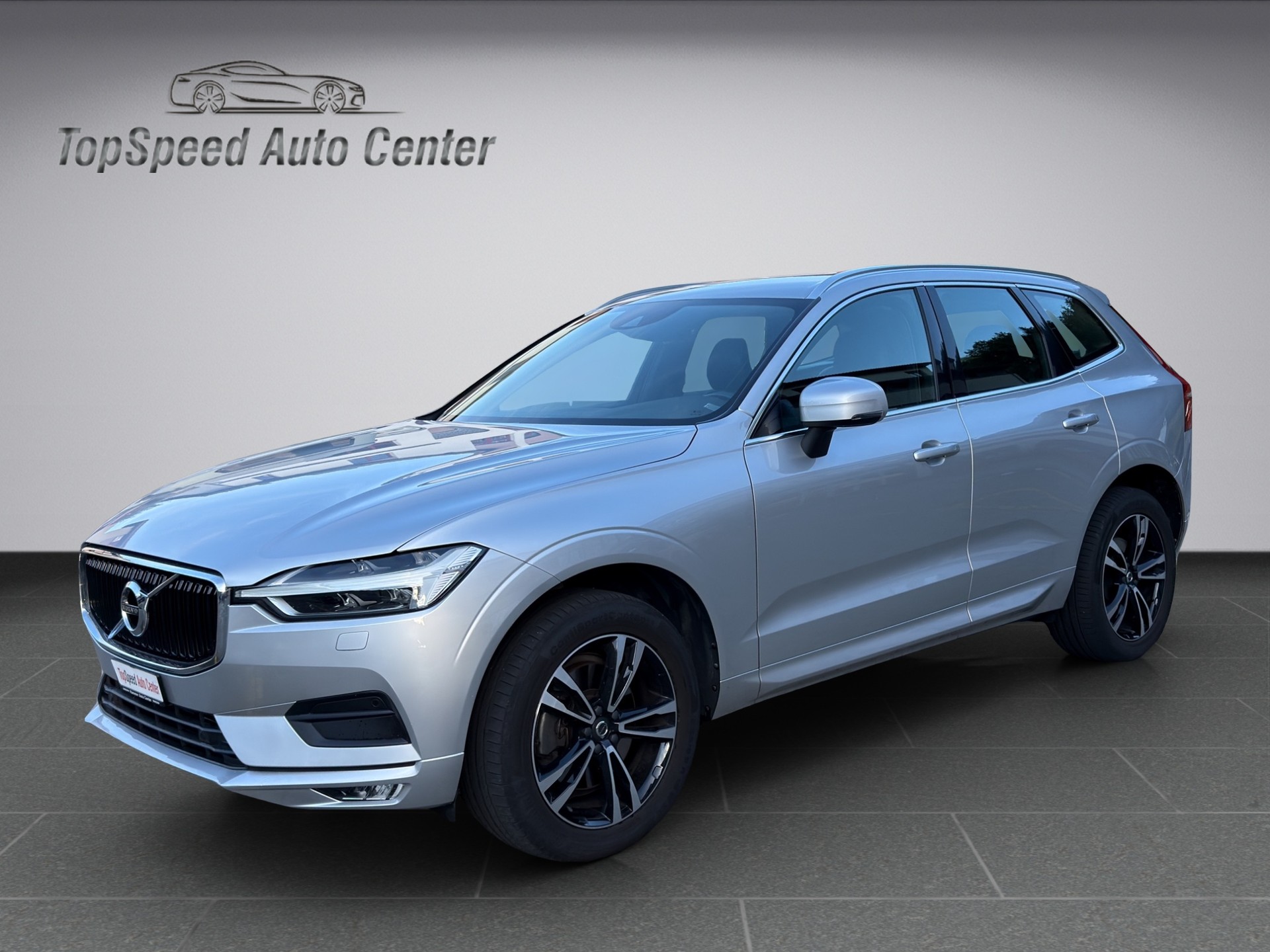 VOLVO XC60 D4 AWD Momentum Geartronic-image-0