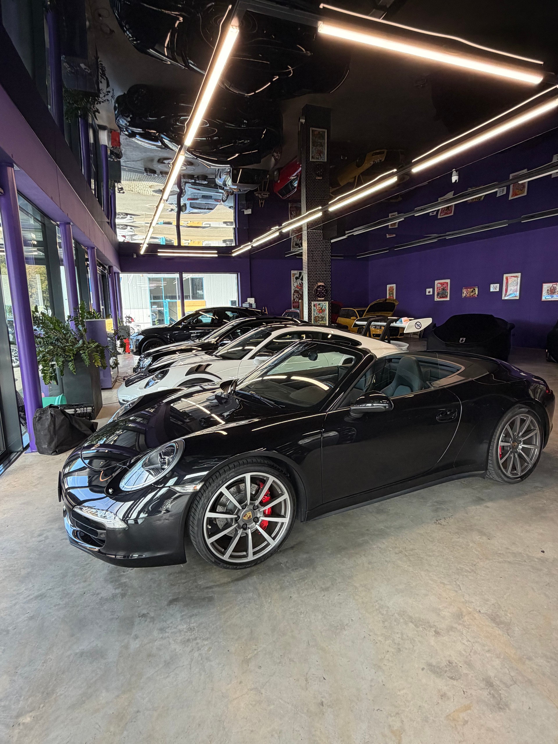 PORSCHE 911 Cabrio Carrera 4S-image-3