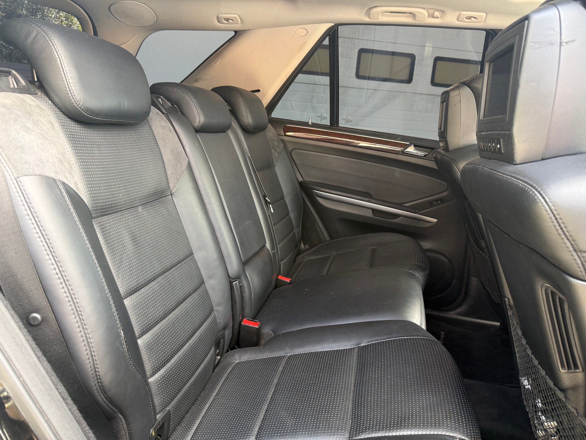 MERCEDES-BENZ ML 63 AMG-image-13