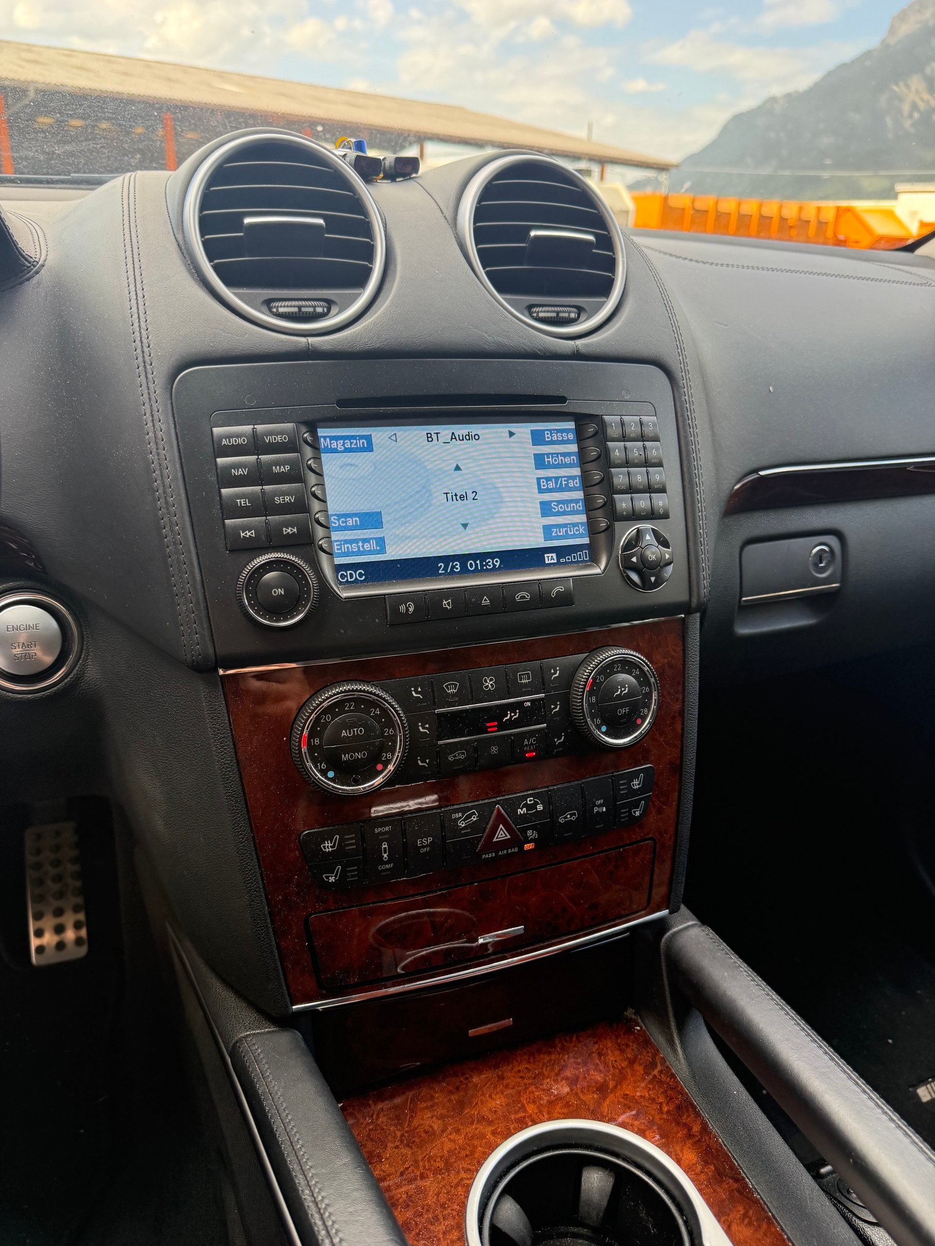 MERCEDES-BENZ ML 63 AMG-image-25