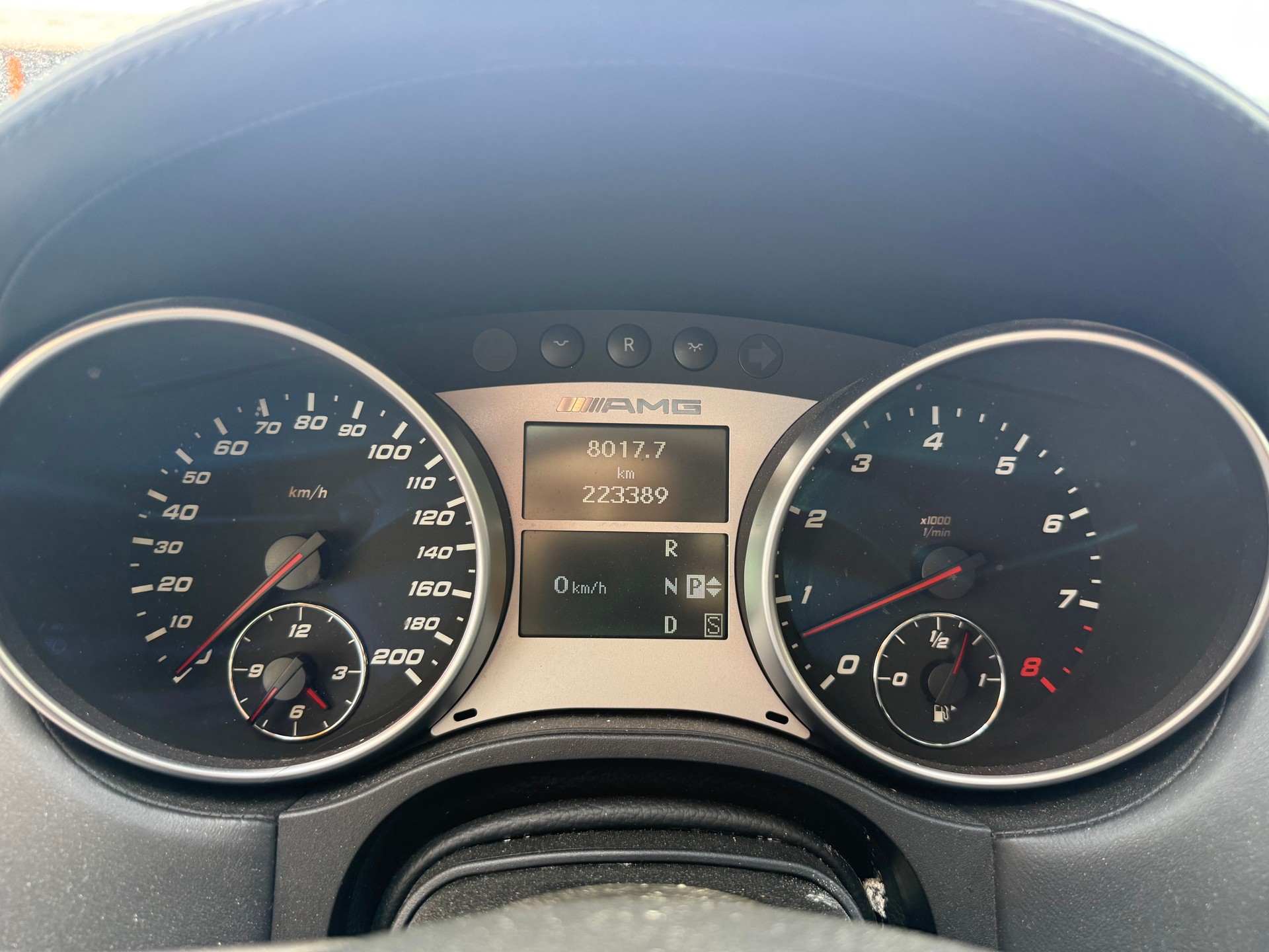 MERCEDES-BENZ ML 63 AMG-image-24