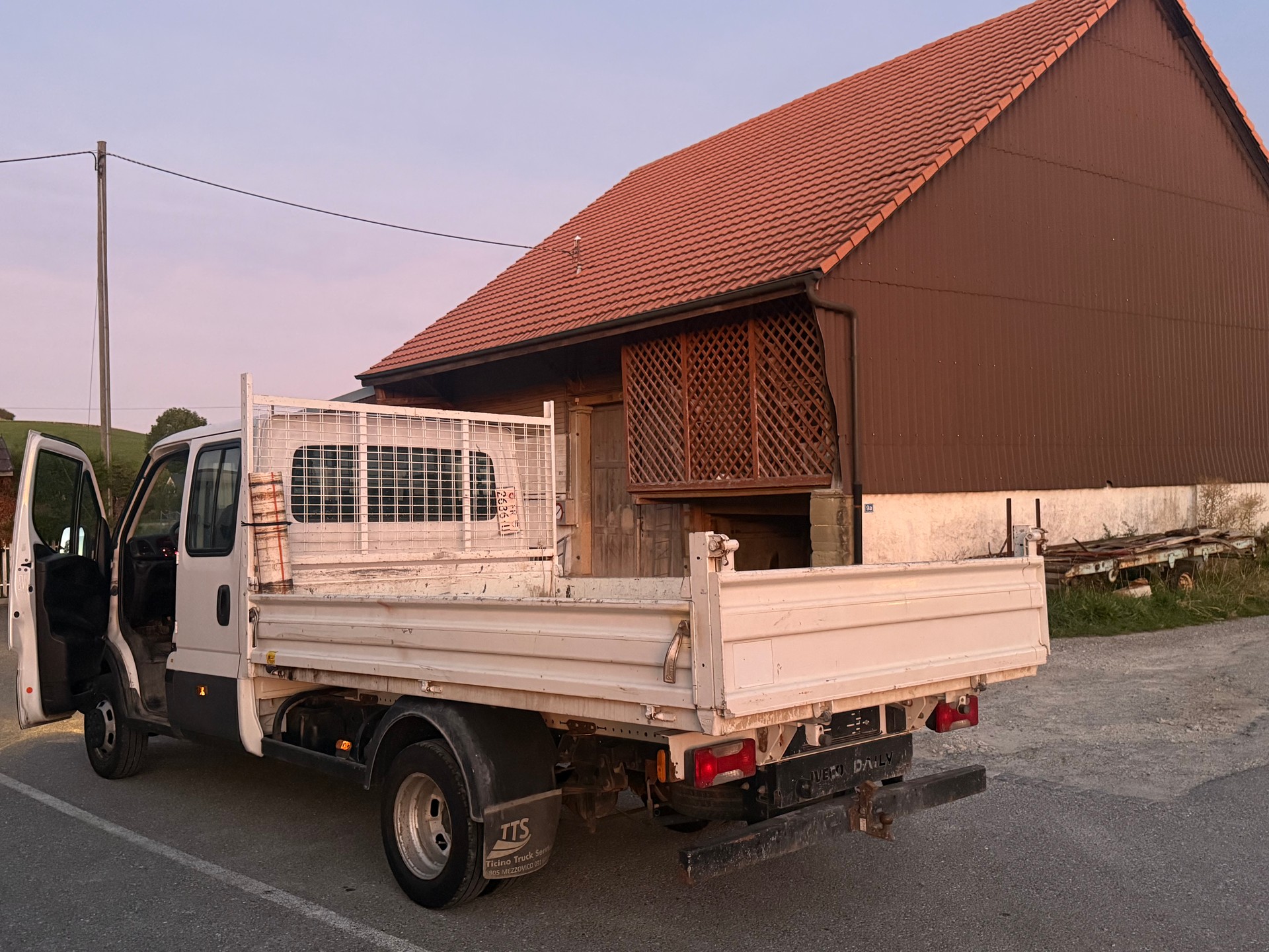 IVECO 35 C 14 D-image-9