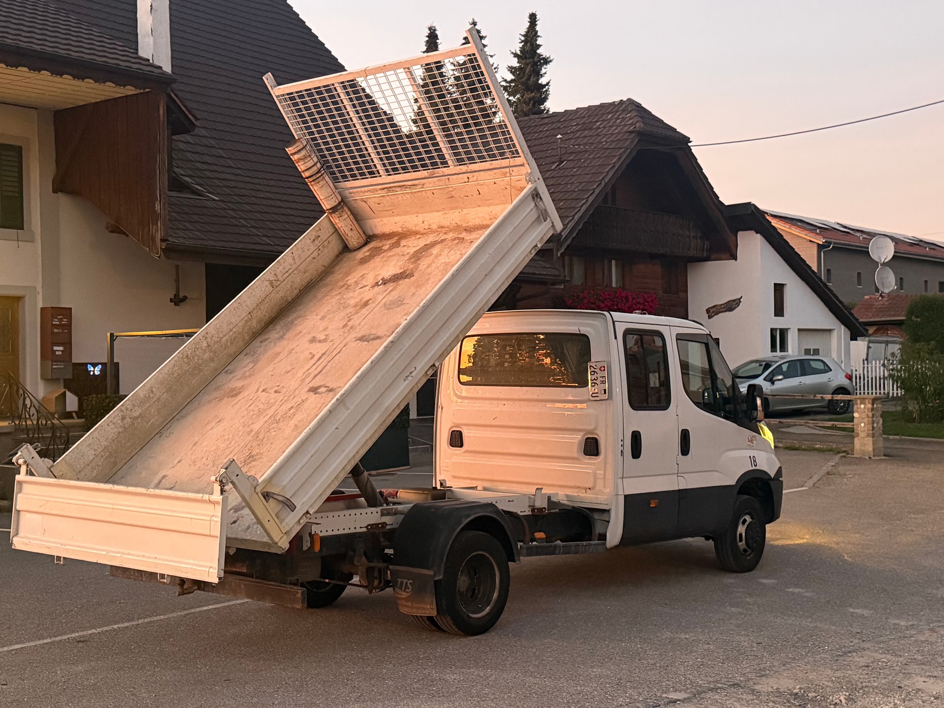 IVECO 35 C 14 D-image-5