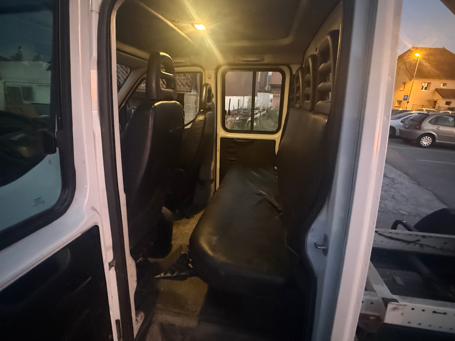 IVECO 35 C 14 D-image-10