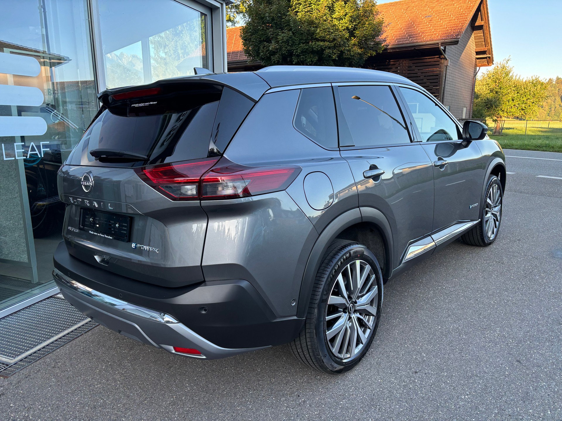 NISSAN X-Trail 1.5e-Power 4WD Tekna+-image-3