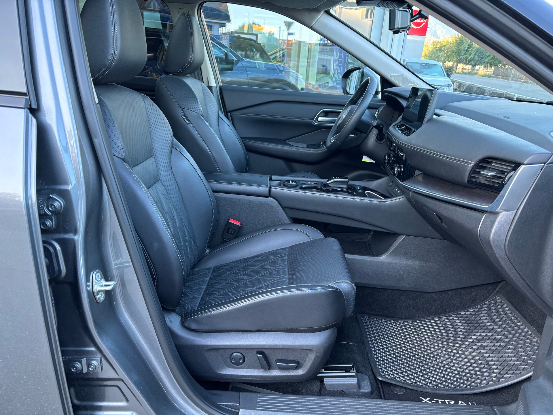 NISSAN X-Trail 1.5e-Power 4WD Tekna+-image-10