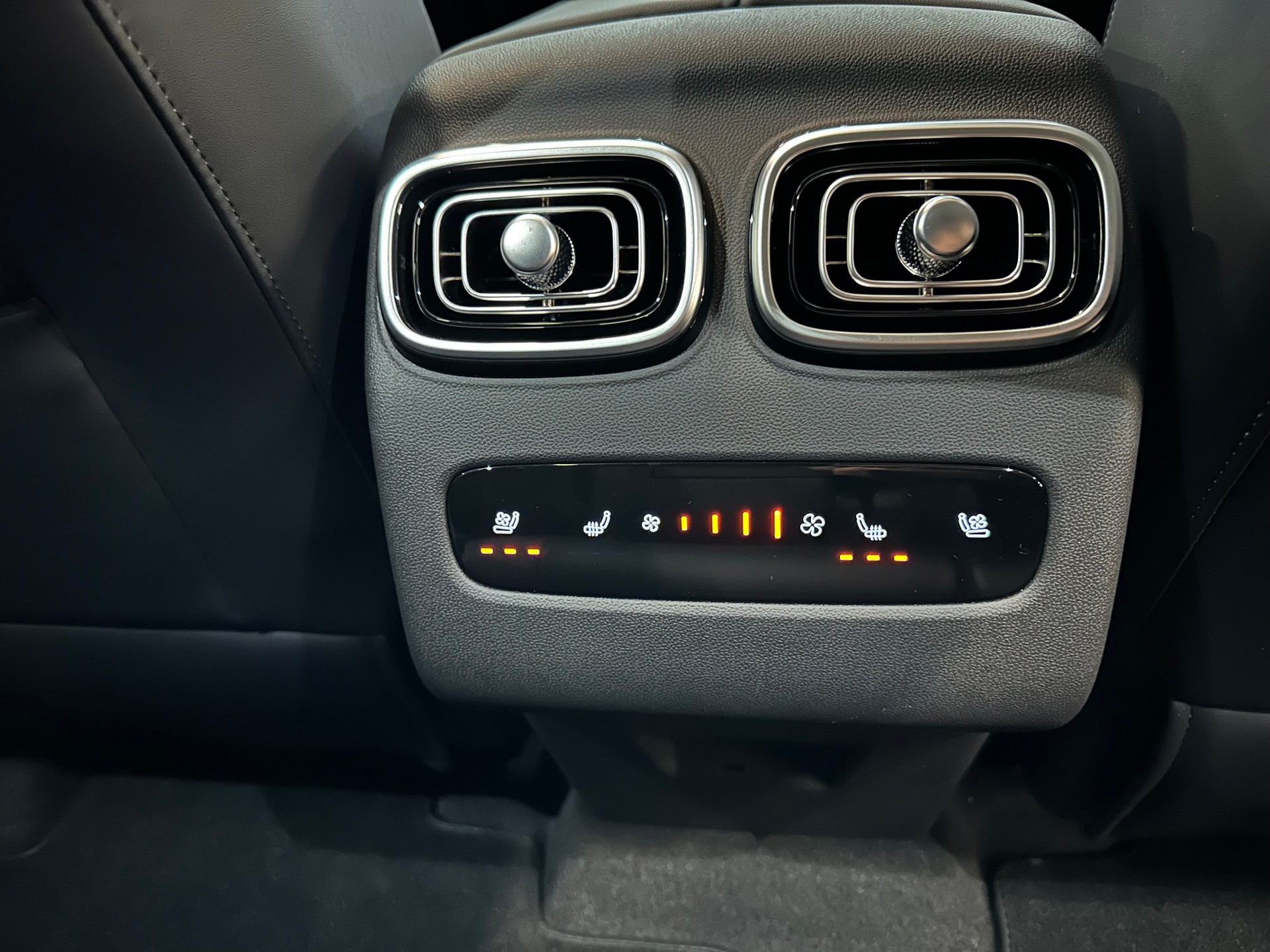 JAECOO 8 1.5TGDI SHS-P Exclusive AWD-image-22