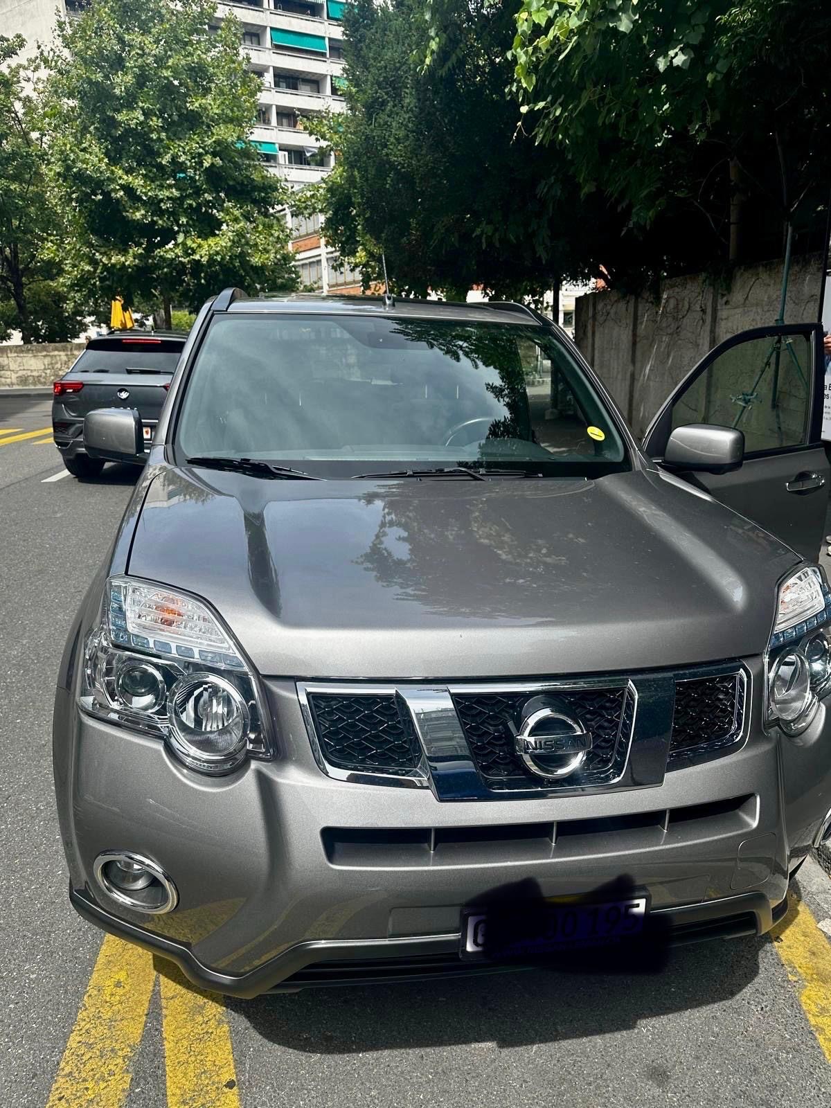 NISSAN X-TRAIL-image-0