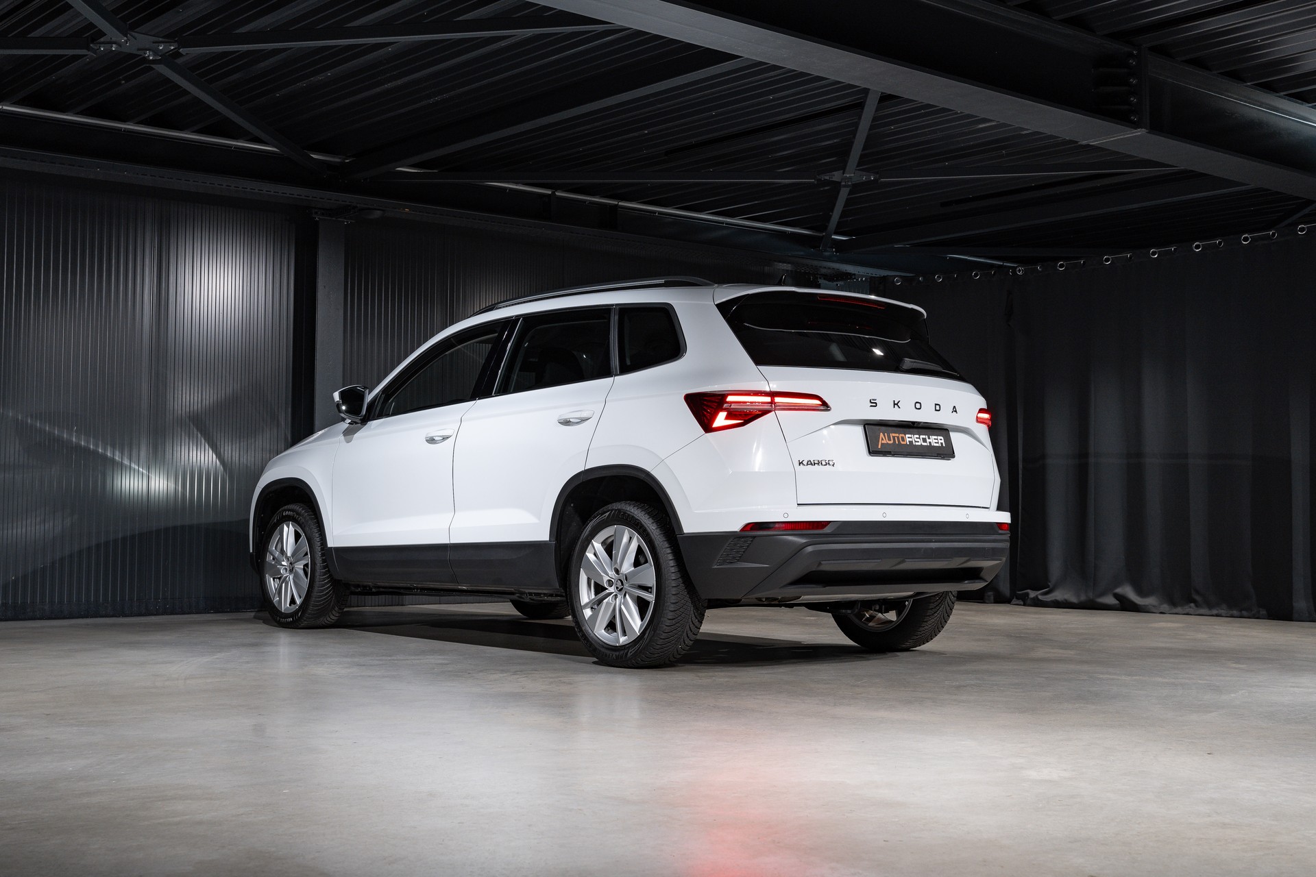 SKODA Karoq 1.5 TSI Top Selection DSG-image-7