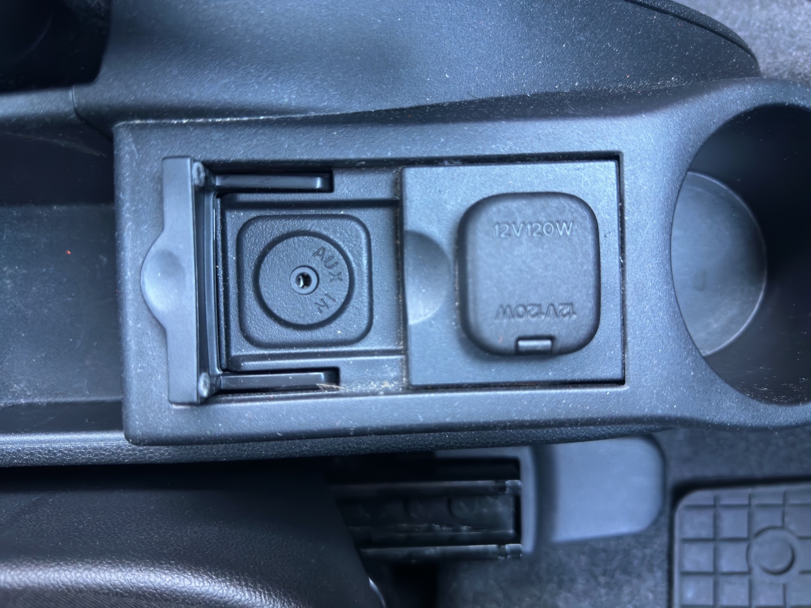 MAZDA 2 1.3i 16V Exclusive-image-12