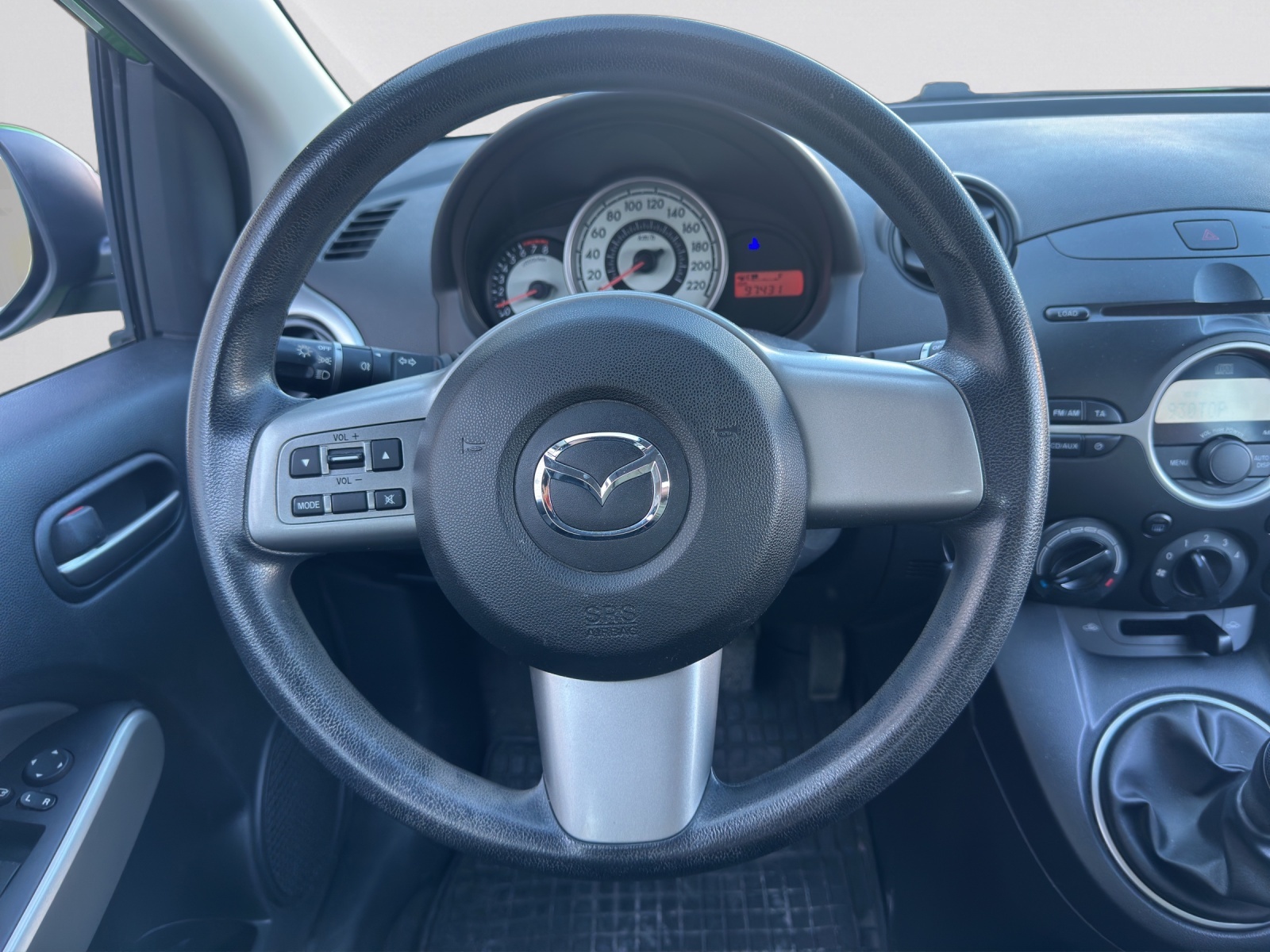 MAZDA 2 1.3i 16V Exclusive-image-16