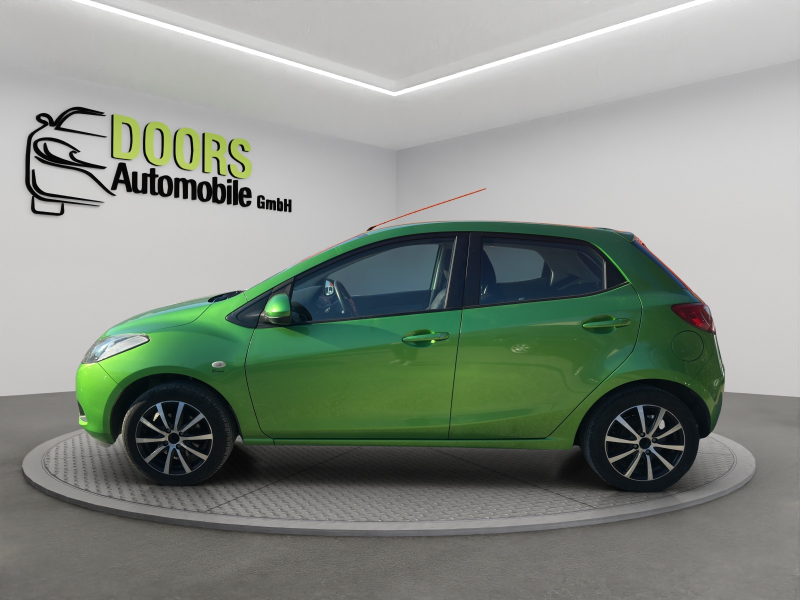 MAZDA 2 1.3i 16V Exclusive-showroom-element-3