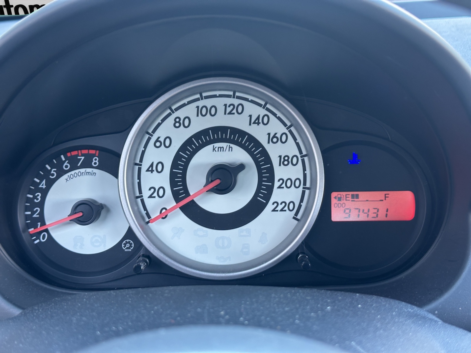 MAZDA 2 1.3i 16V Exclusive-image-17