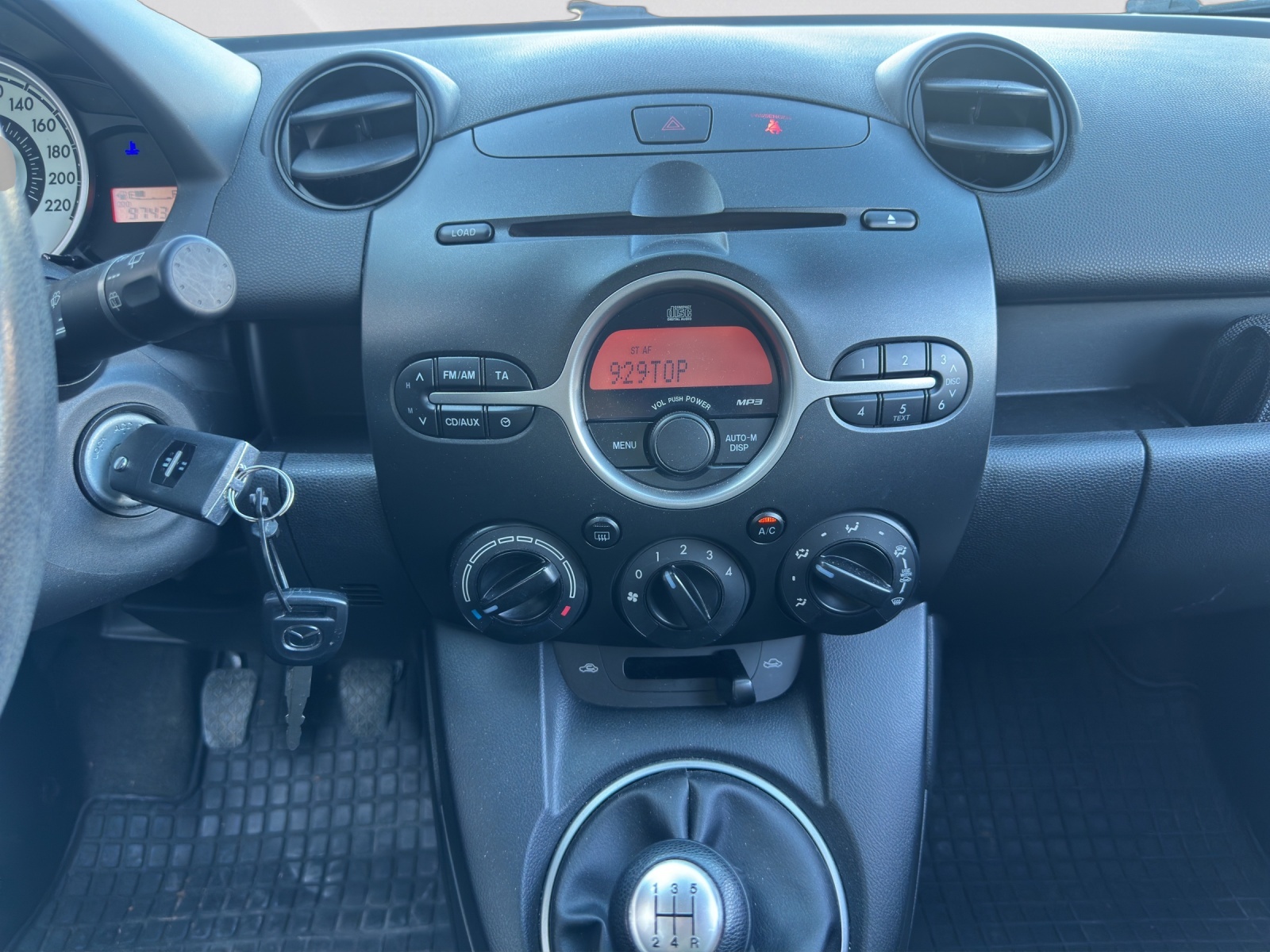MAZDA 2 1.3i 16V Exclusive-image-10