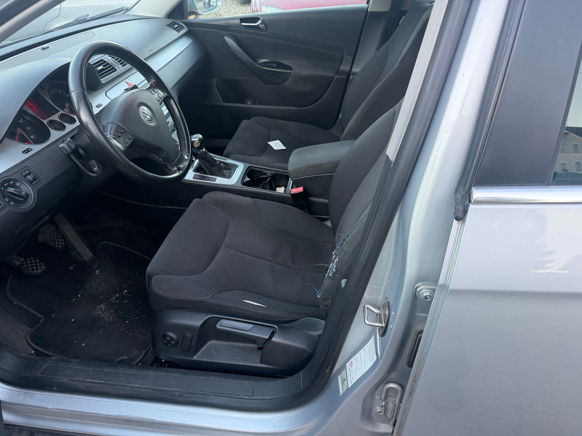 VW Passat Variant 2.0T FSI Comfortline-image-4