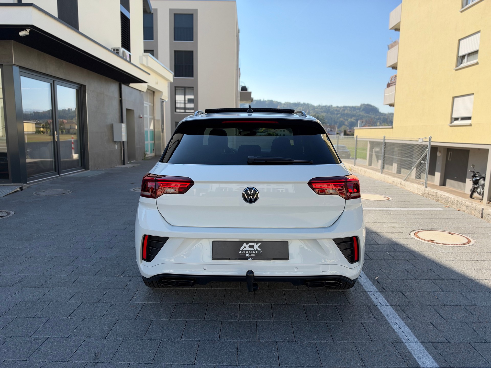 VW T-Roc 1.5 TSI EVO R-Line DSG-image-3