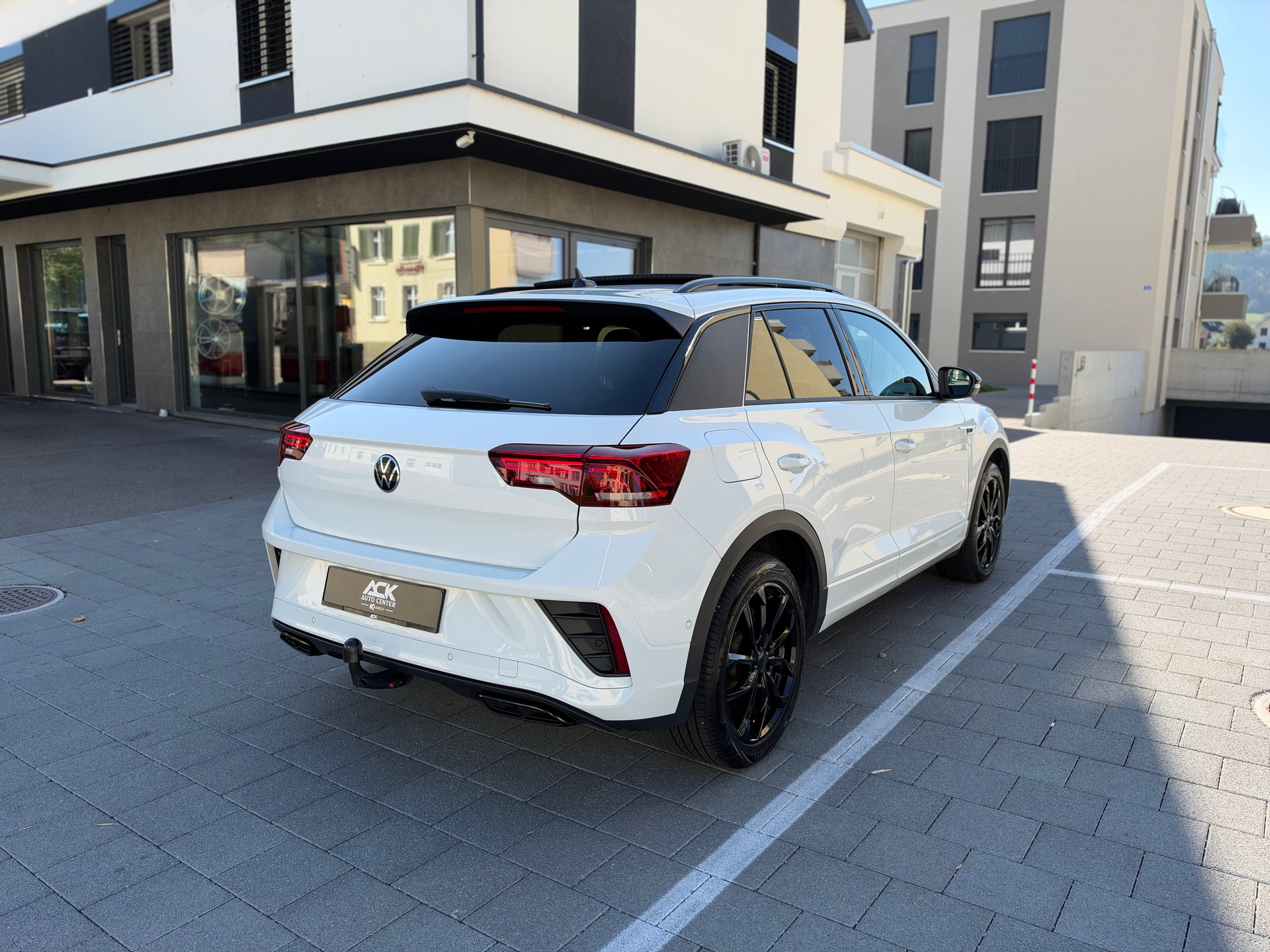 VW T-Roc 1.5 TSI EVO R-Line DSG-image-5