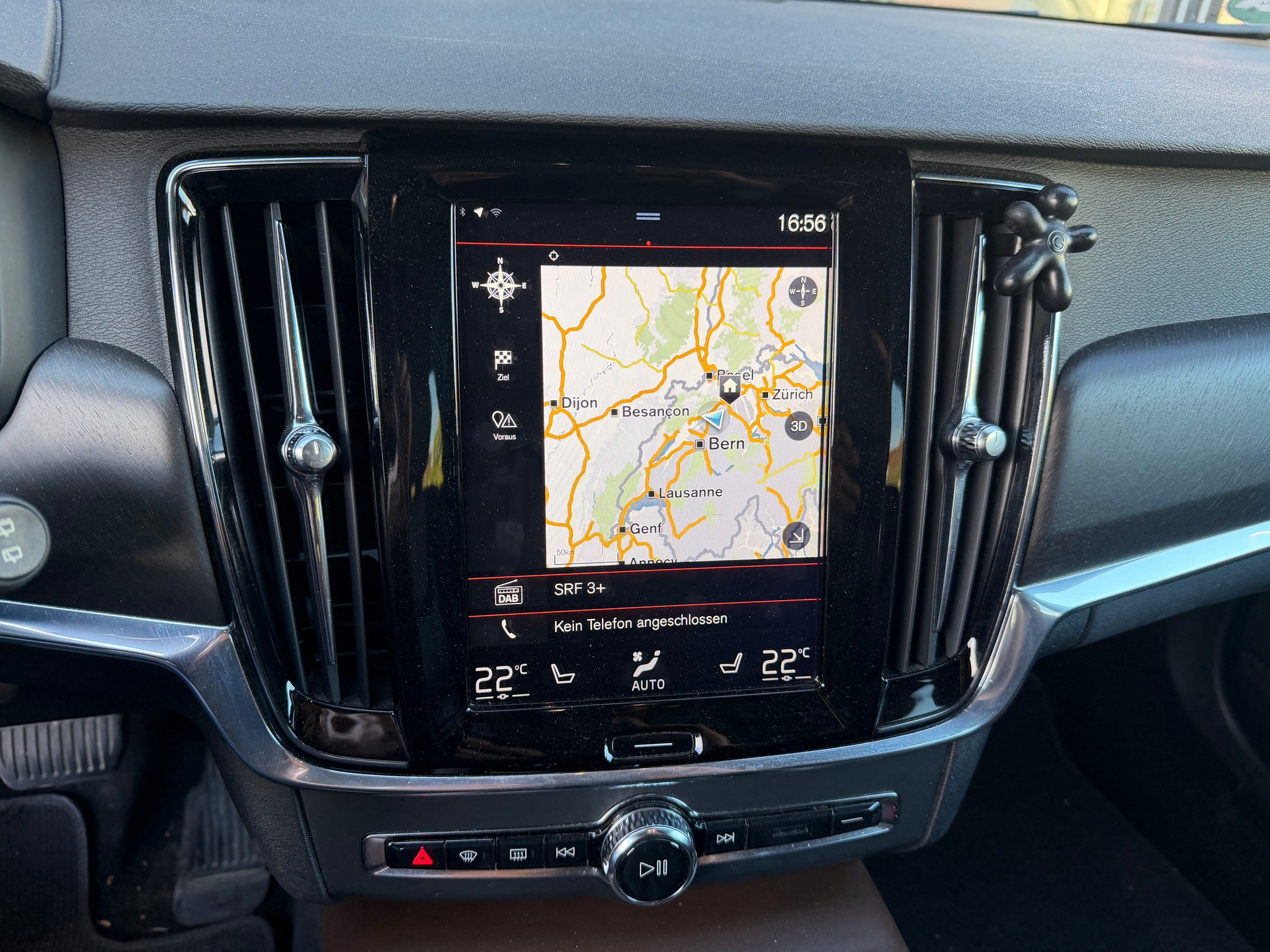 VOLVO V90 Cross Country D4 Pro AWD Geartronic-image-11