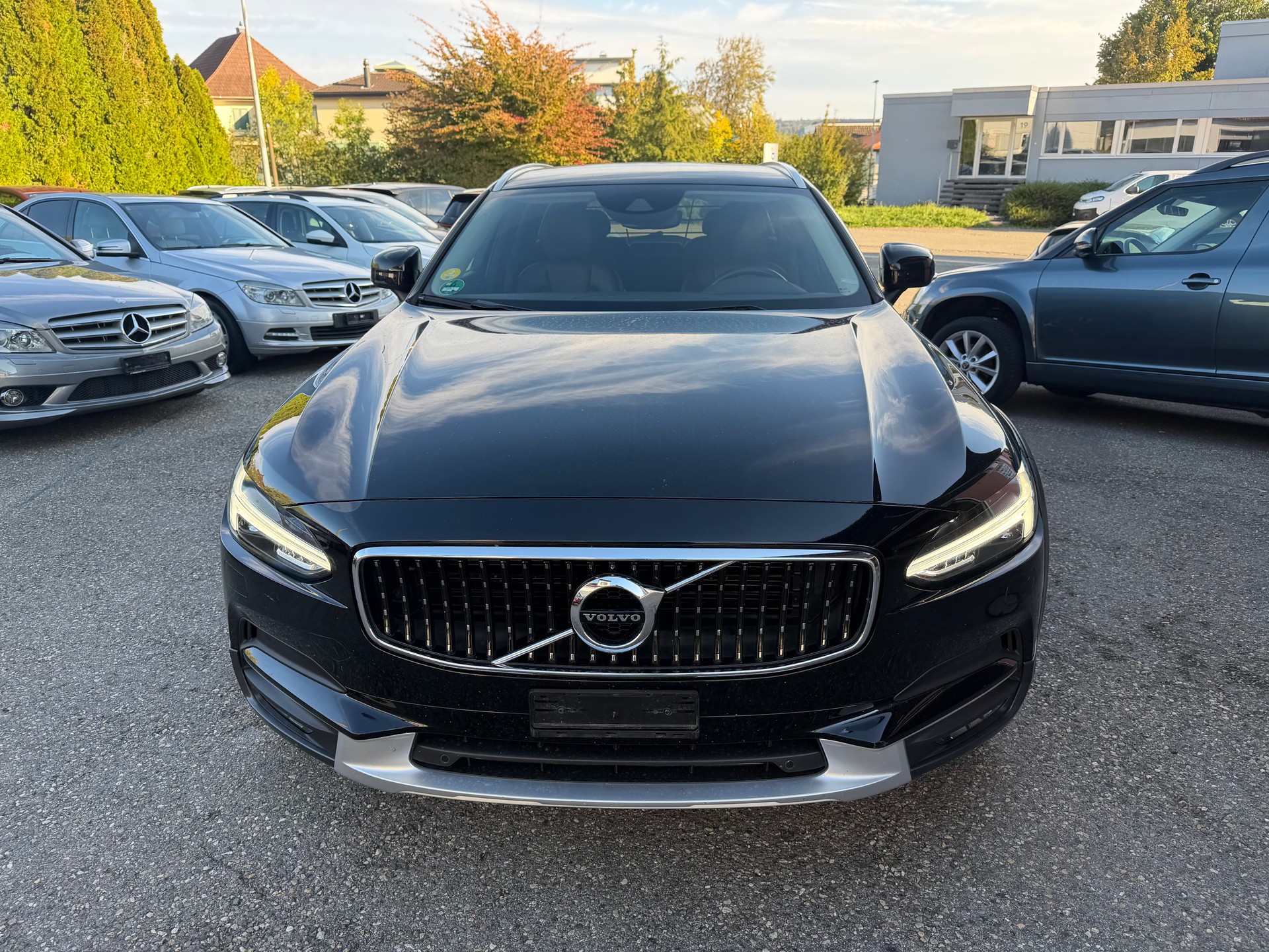 VOLVO V90 Cross Country D4 Pro AWD Geartronic-image-0