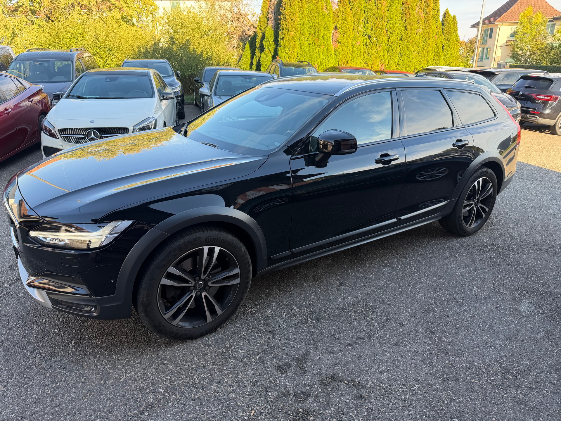 VOLVO V90 Cross Country D4 Pro AWD Geartronic-image-1