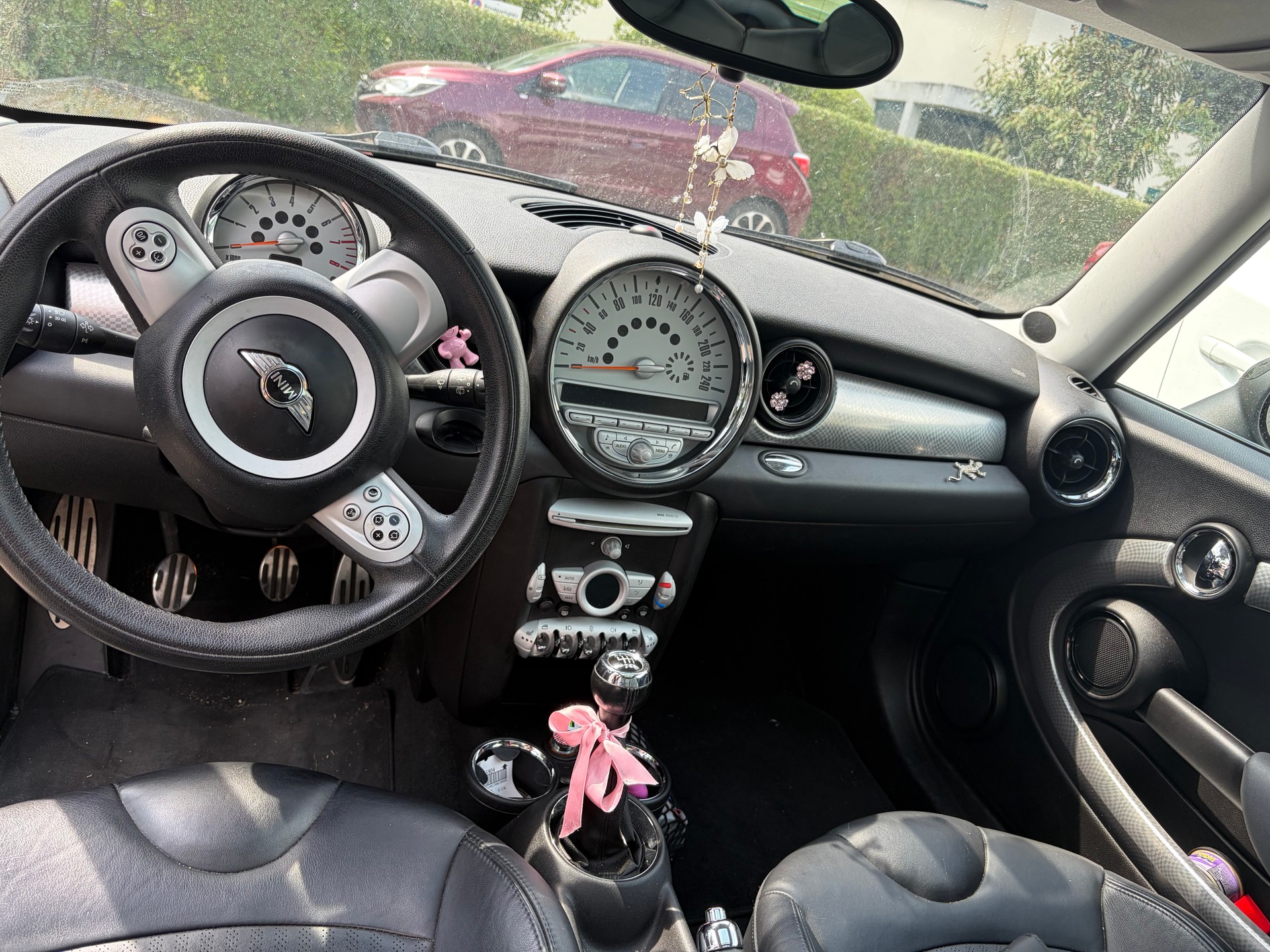 MINI 1.6i Cooper S-image-5