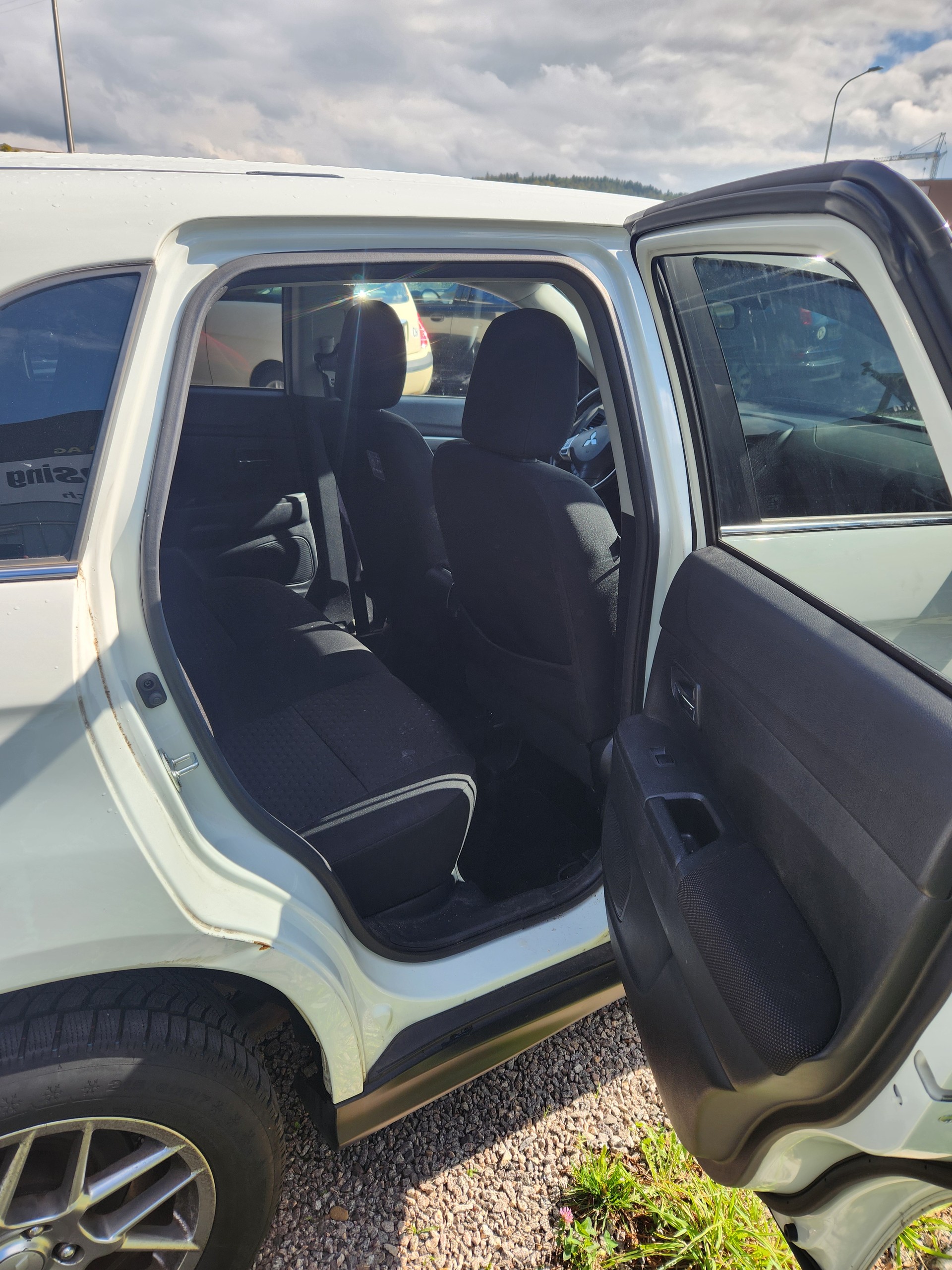 MITSUBISHI ASX 1.8 DID Jubilé35 4WD-image-8