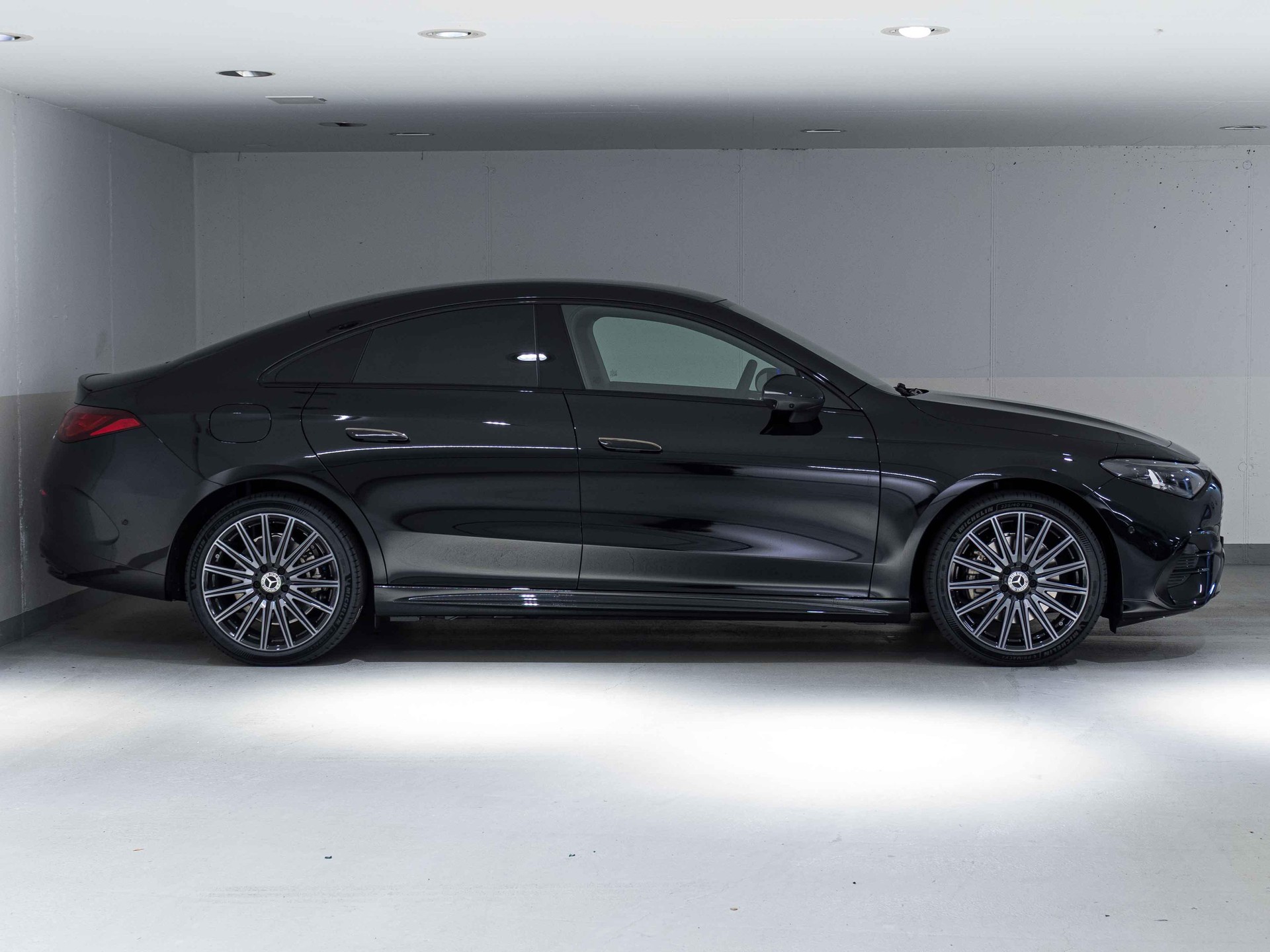 MERCEDES-BENZ CLA 350 4MATIC EQ-image-1