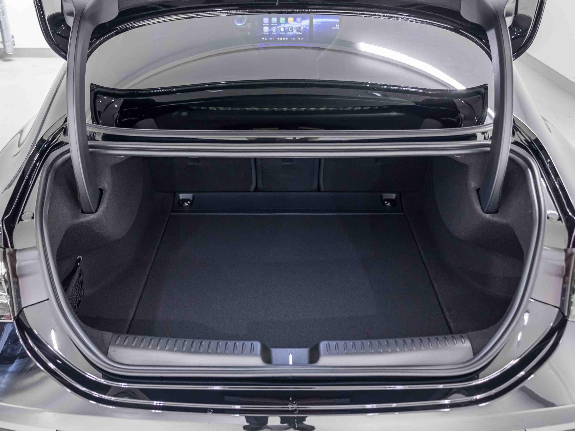 MERCEDES-BENZ CLA 350 4MATIC EQ-image-13