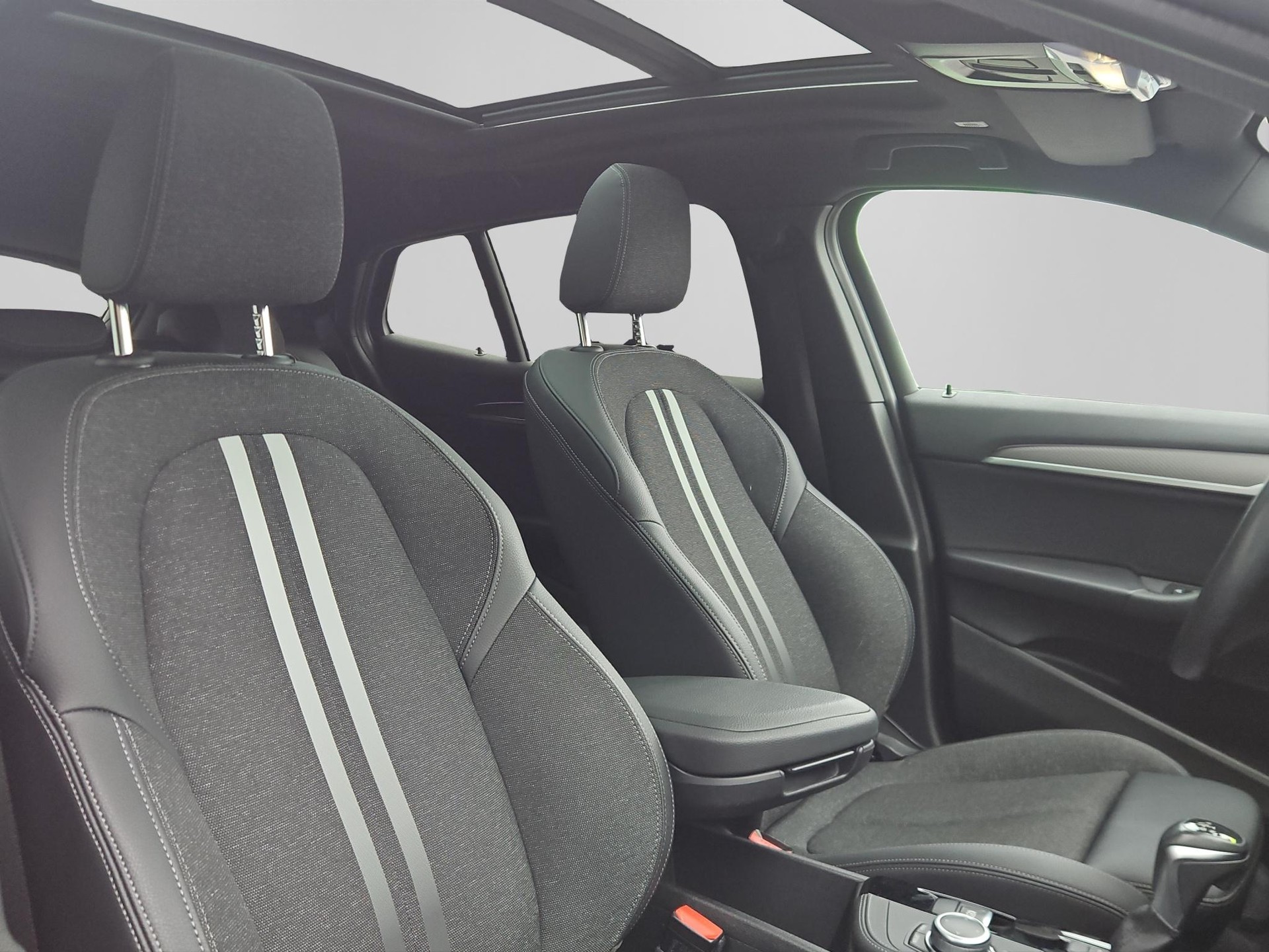 BMW X2 xDrive 25e M Sport Steptronic-image-14