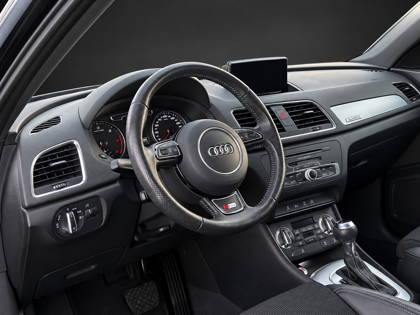 AUDI Q3 2.0 TDI S-Line quattro S-tronic mit 177 PS-image-7