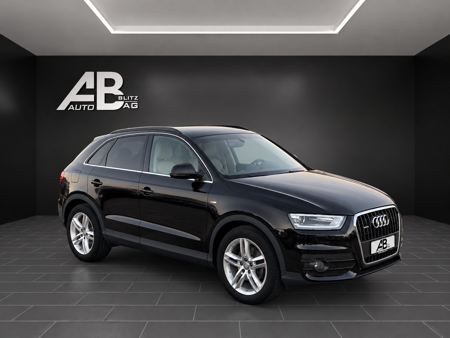 AUDI Q3 2.0 TDI S-Line quattro S-tronic mit 177 PS-image-5