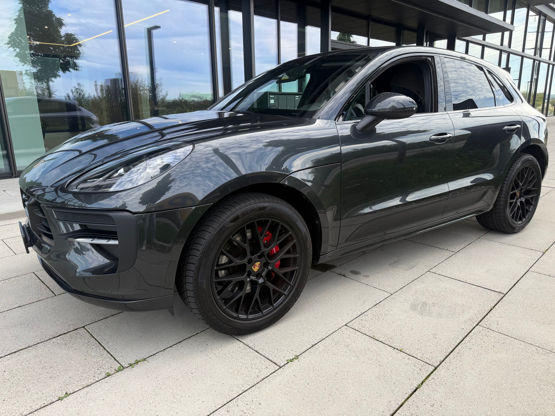 PORSCHE Macan GTS PDK-image-3