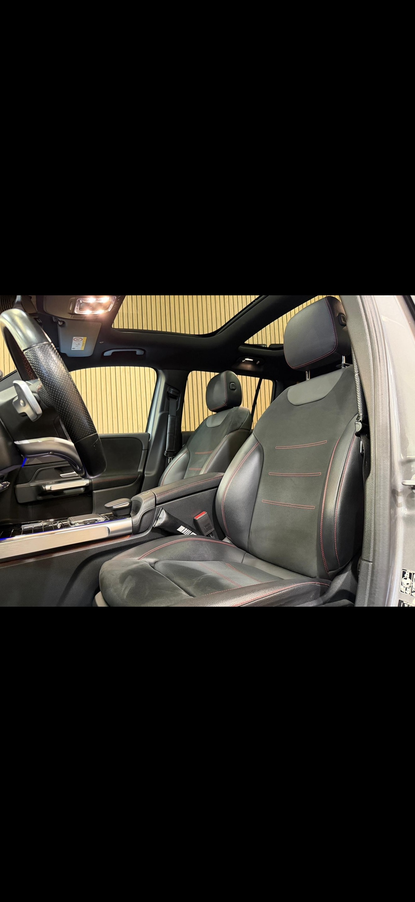 MERCEDES-BENZ GLB 220 d AMG Line 4matic-image-3
