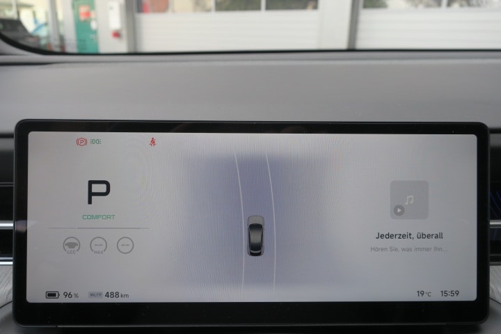 XPENG G6 80kWh Performance AWD-image-11
