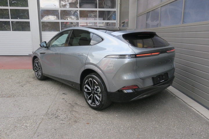 XPENG G6 80kWh Performance AWD-image-4